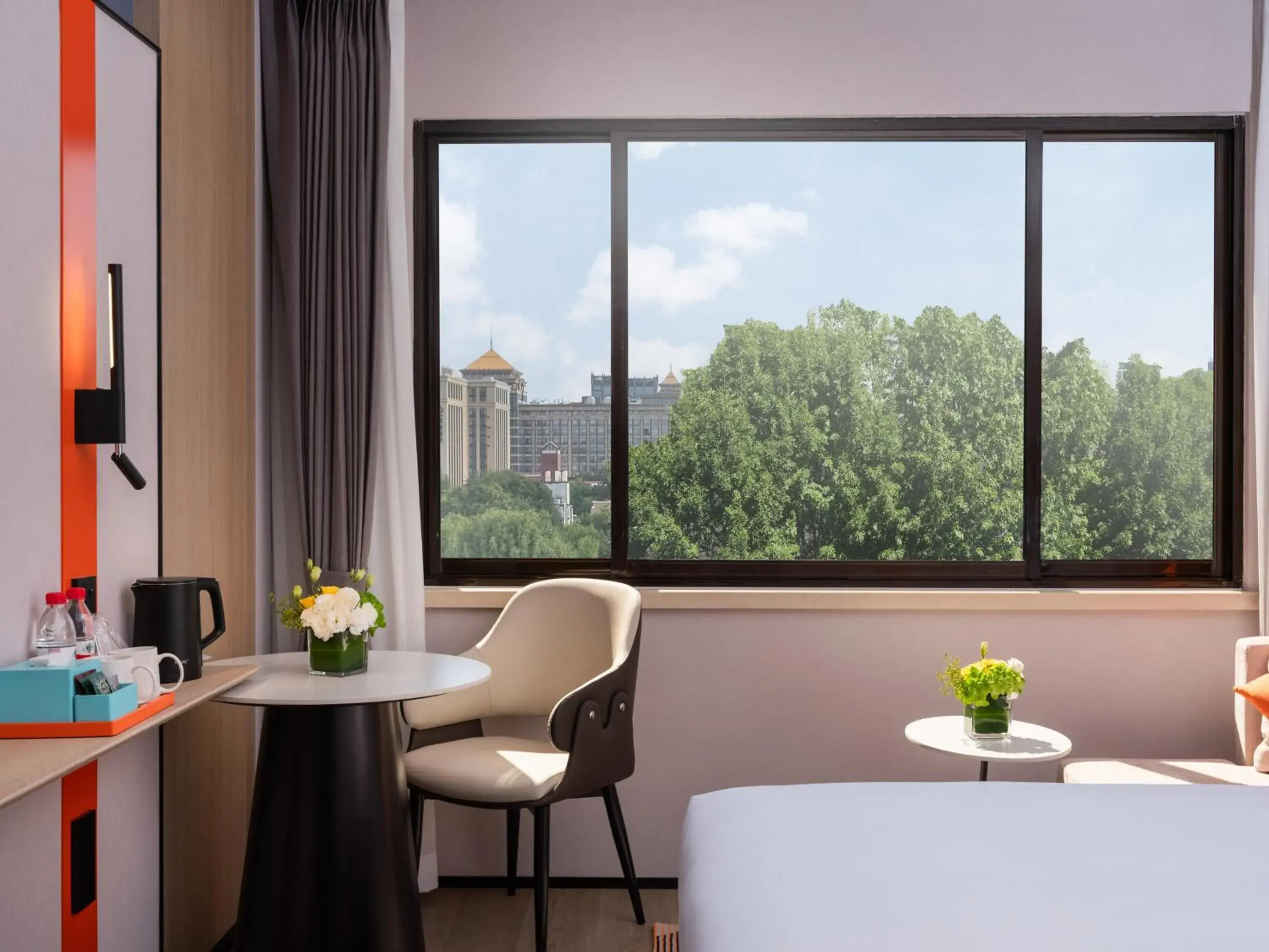 Photo of the whole room, Bed in Holiday Inn Express Beijing Downtown by IHG Photo of the whole room, Bed in Holiday Inn Express Beijing Downtown by IHG