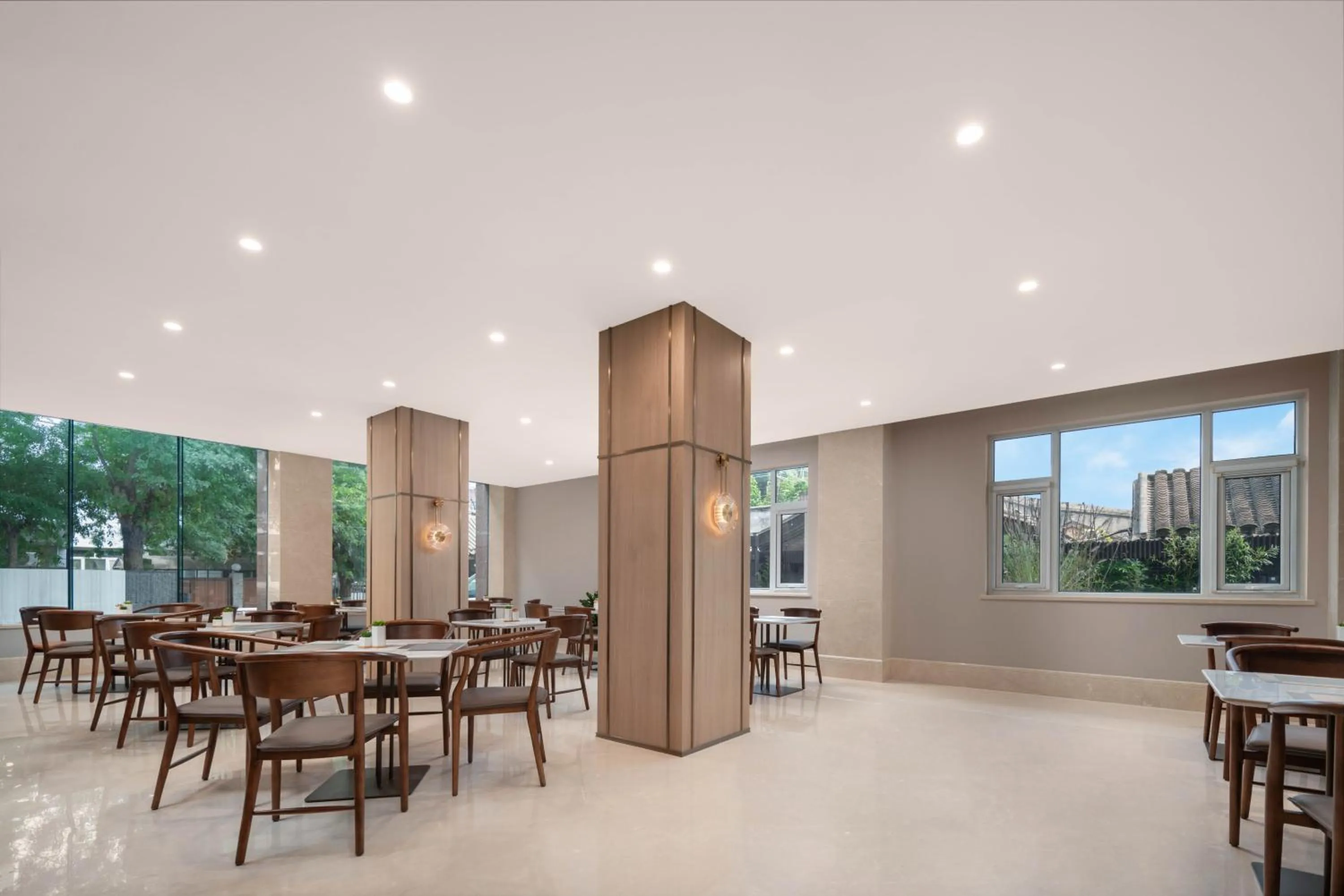 Restaurant/places to eat in Holiday Inn Express Beijing Downtown by IHG