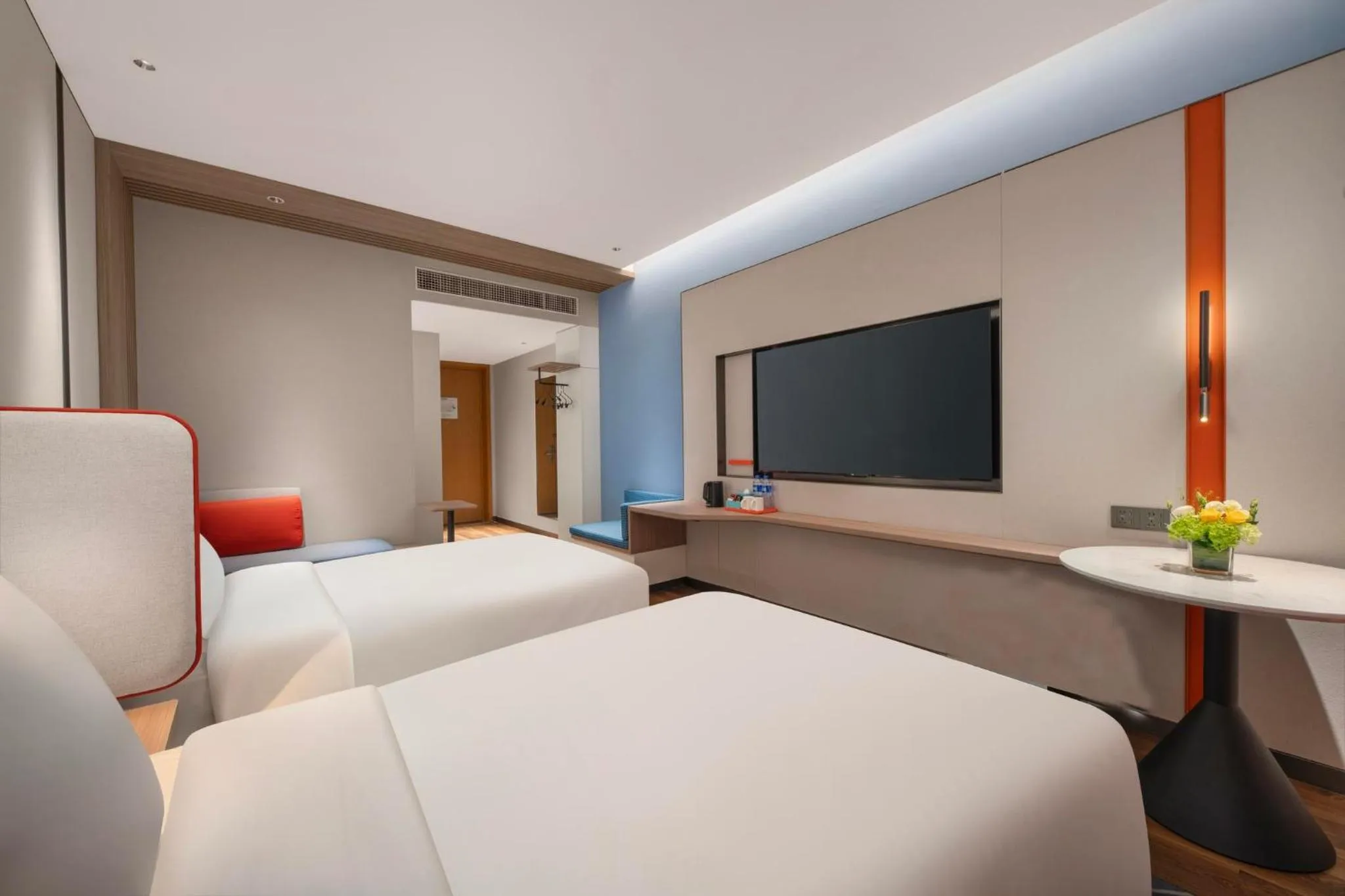 Photo of the whole room in Holiday Inn Express Nanjing Jiangbei Wonhall Mall