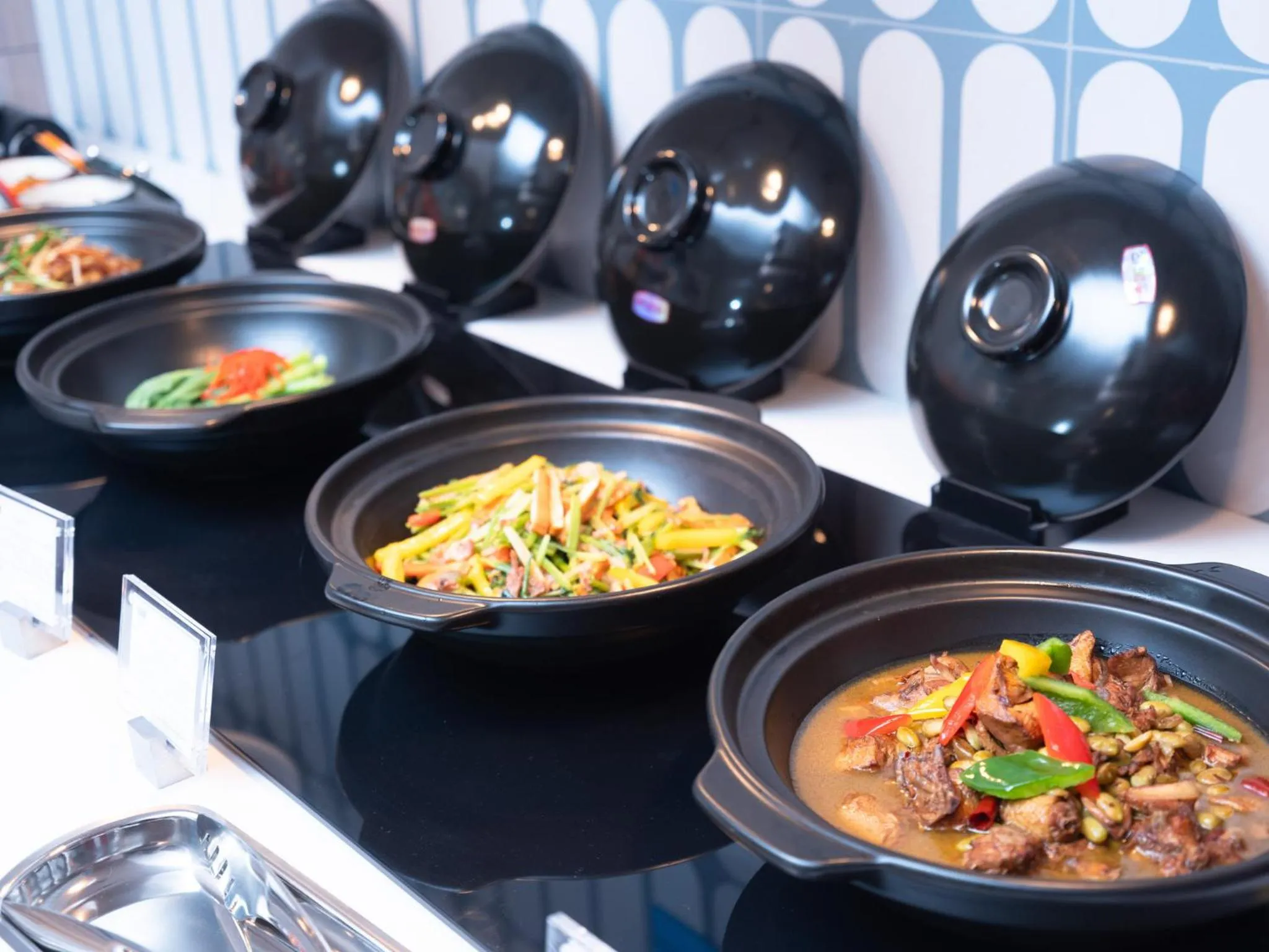 Restaurant/places to eat in Holiday Inn Express Nanjing Jiangbei Wonhall Mall