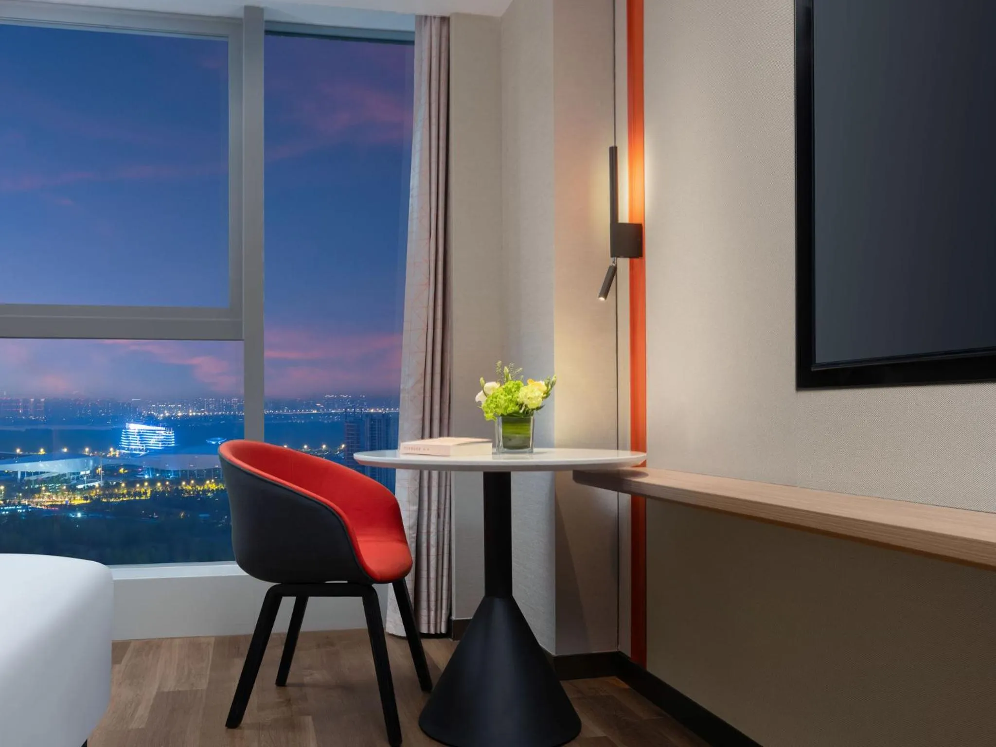 Photo of the whole room in Holiday Inn Express Nanjing Jiangbei Wonhall Mall