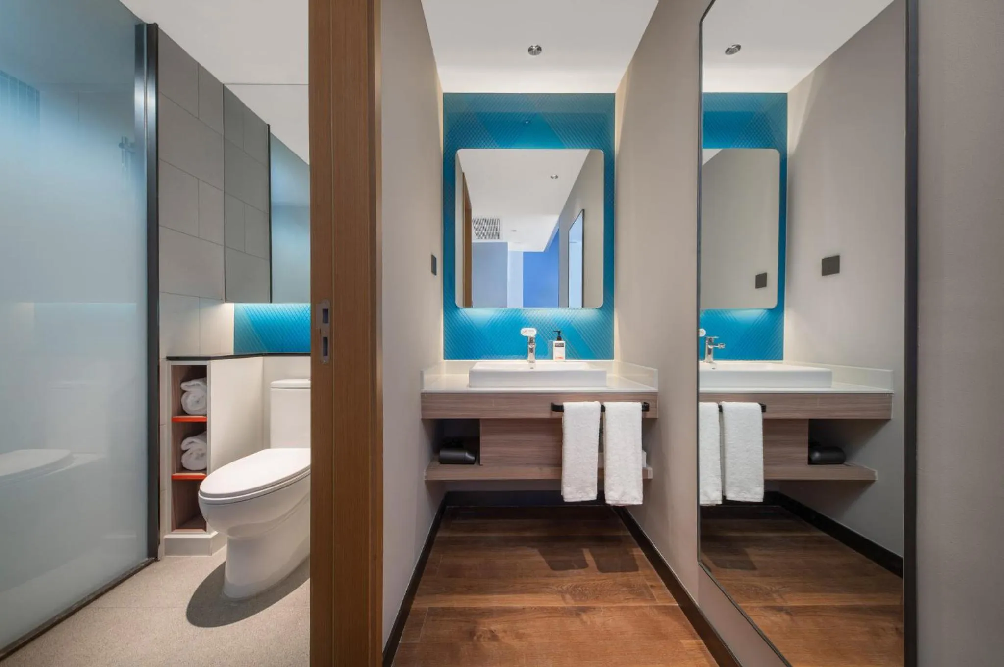 Bathroom in Holiday Inn Express Nanjing Jiangbei Wonhall Mall