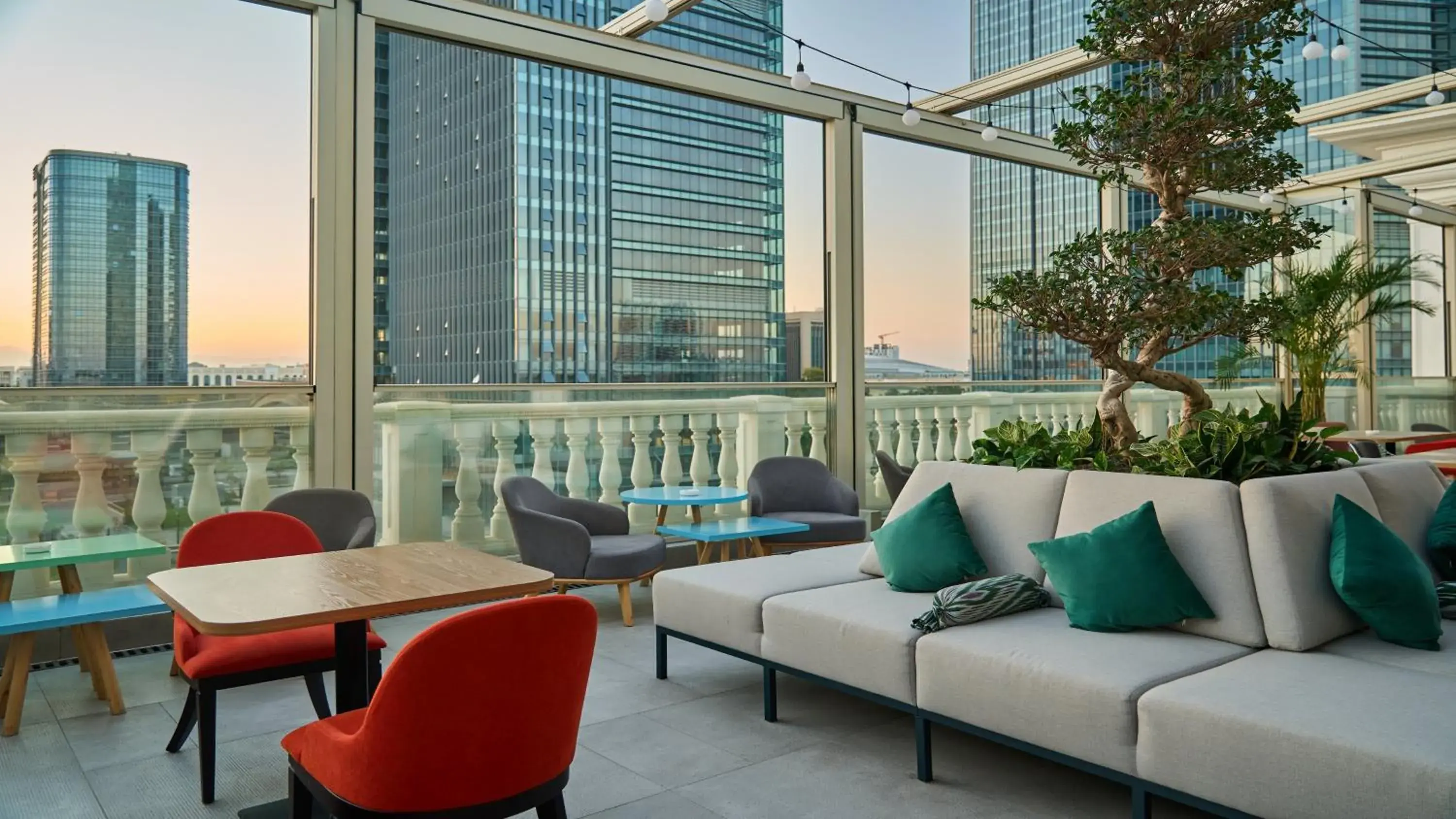 Restaurant/places to eat in Holiday Inn Tashkent City by IHG Restaurant/places to eat in Holiday Inn Tashkent City by IHG