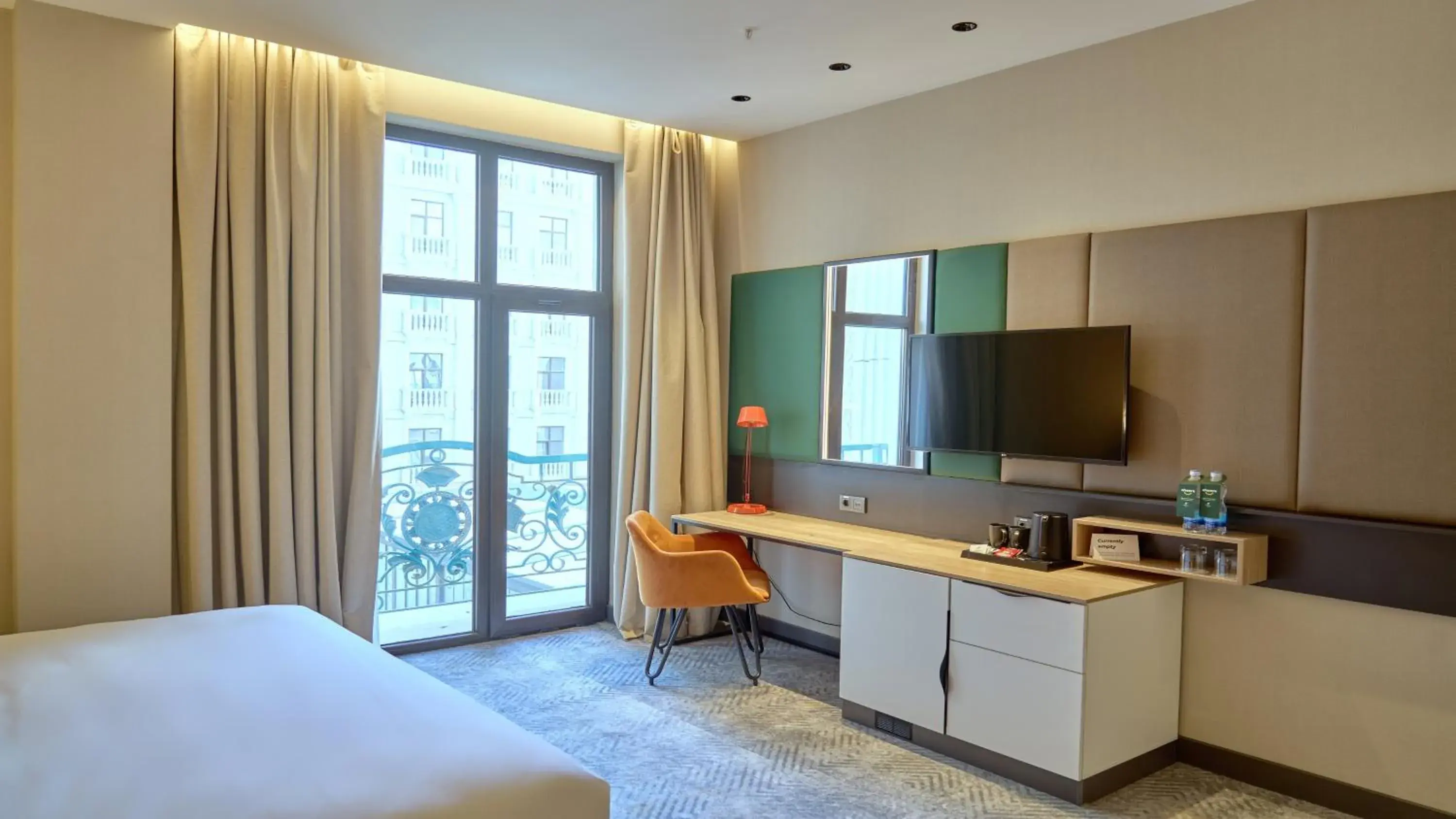 Facility for disabled guests, Bed in Holiday Inn Tashkent City by IHG Facility for disabled guests, Bed in Holiday Inn Tashkent City by IHG