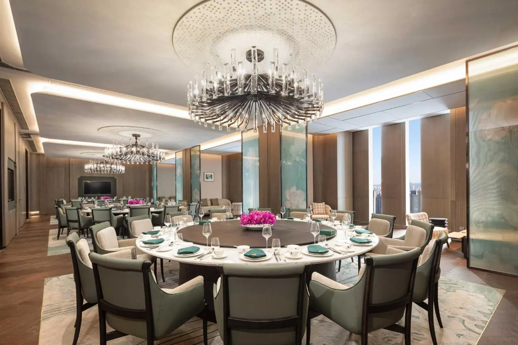 Restaurant/places to eat in Crowne Plaza Jinan Runhua by IHG Restaurant/places to eat in Crowne Plaza Jinan Runhua by IHG