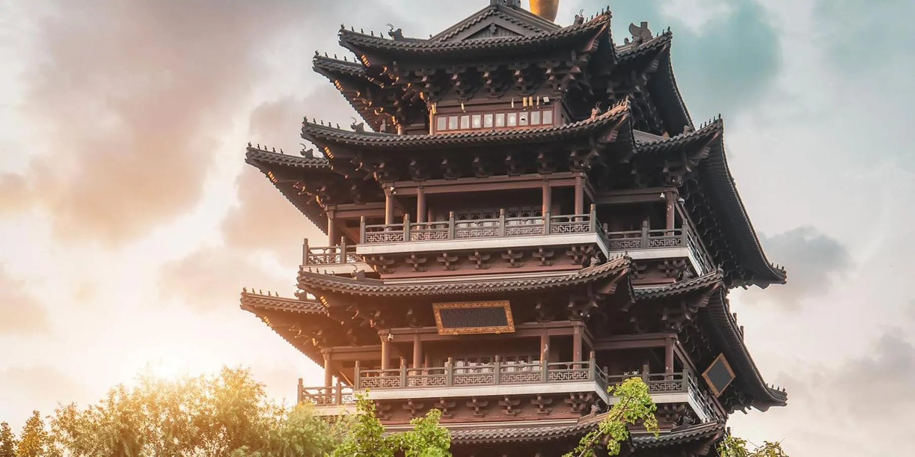 Nearby landmark in Crowne Plaza Jinan Runhua by IHG