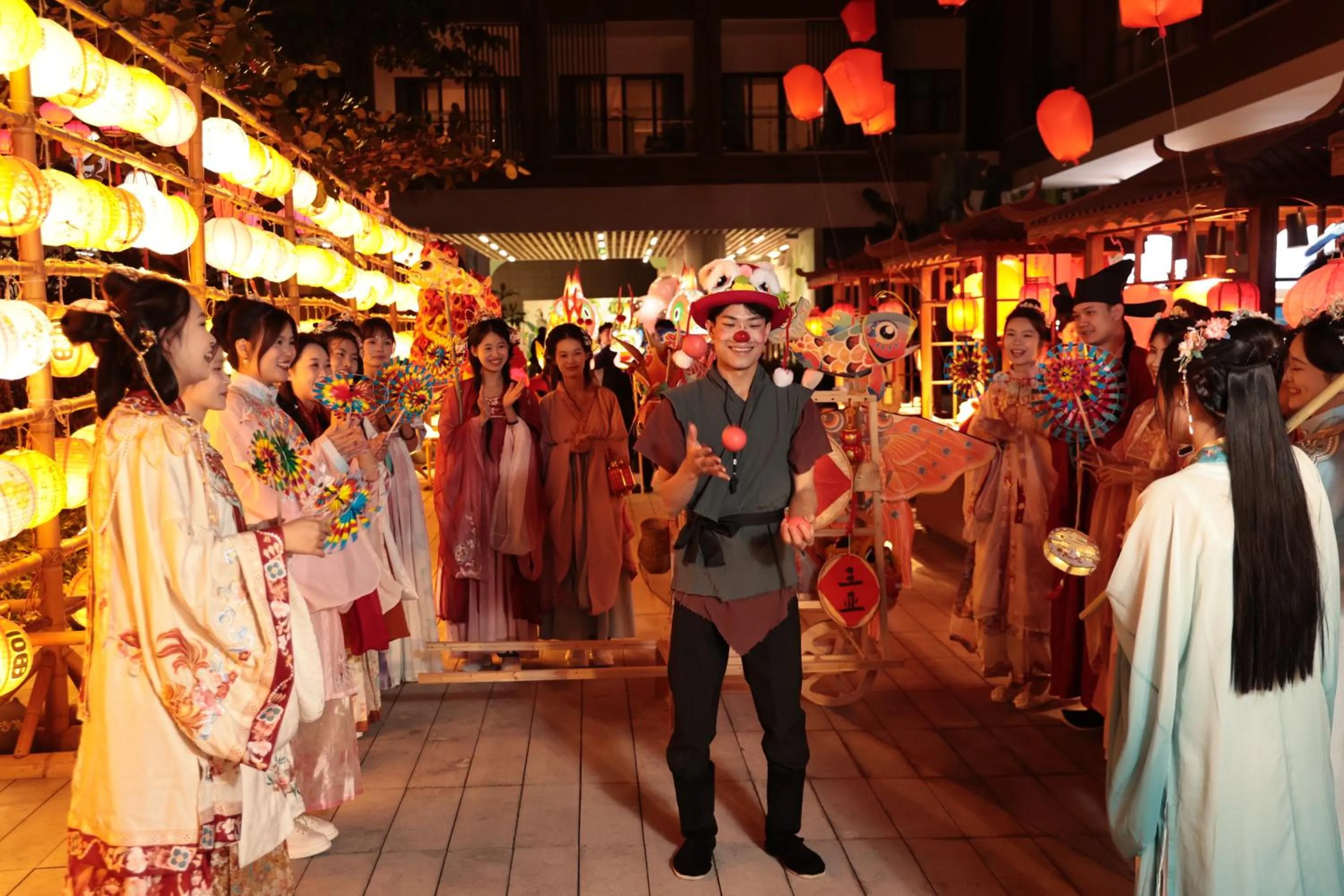 Activities in HUALUXE Sanya Yalong Bay Resort