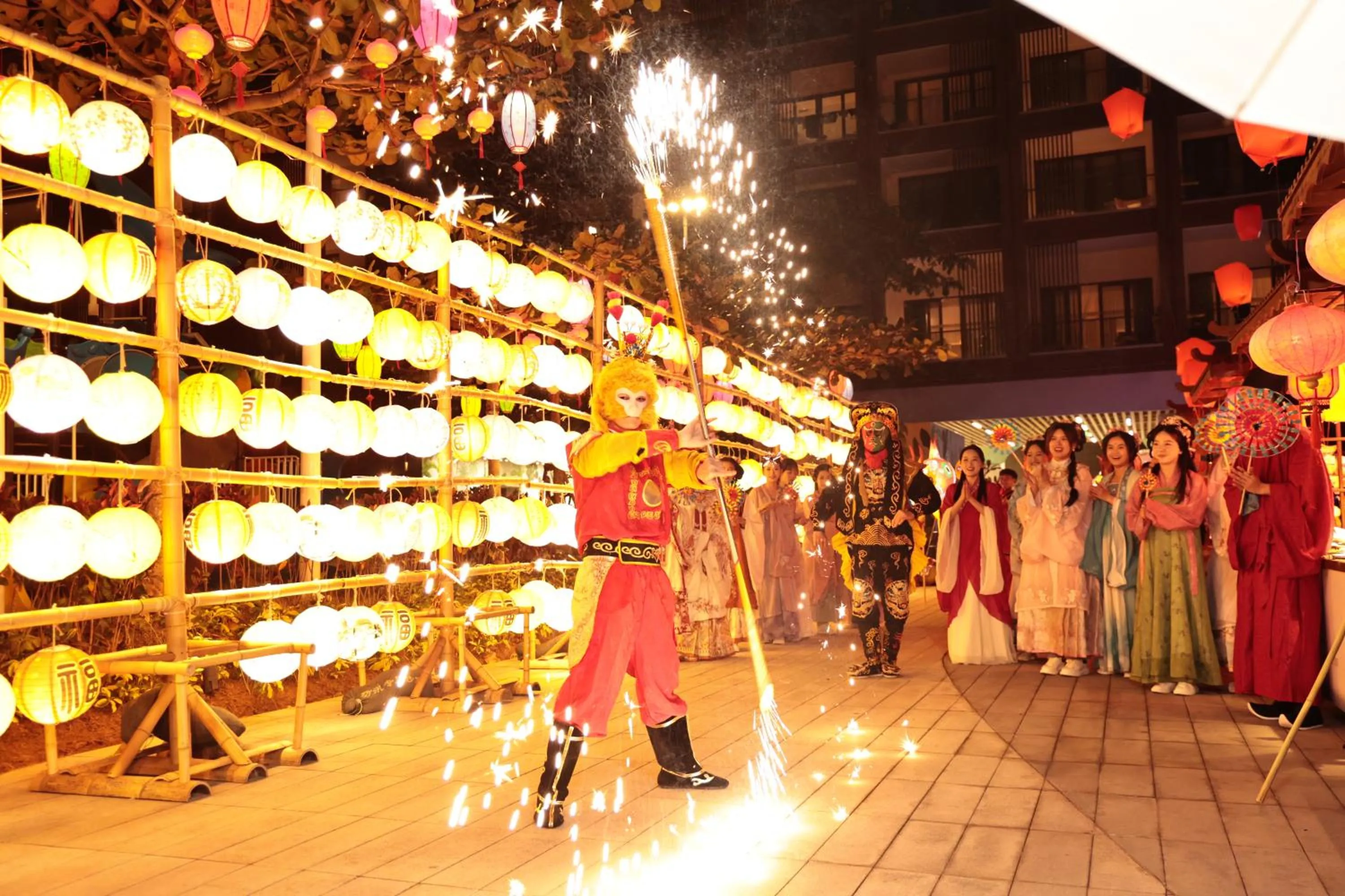 Activities in HUALUXE Sanya Yalong Bay Resort