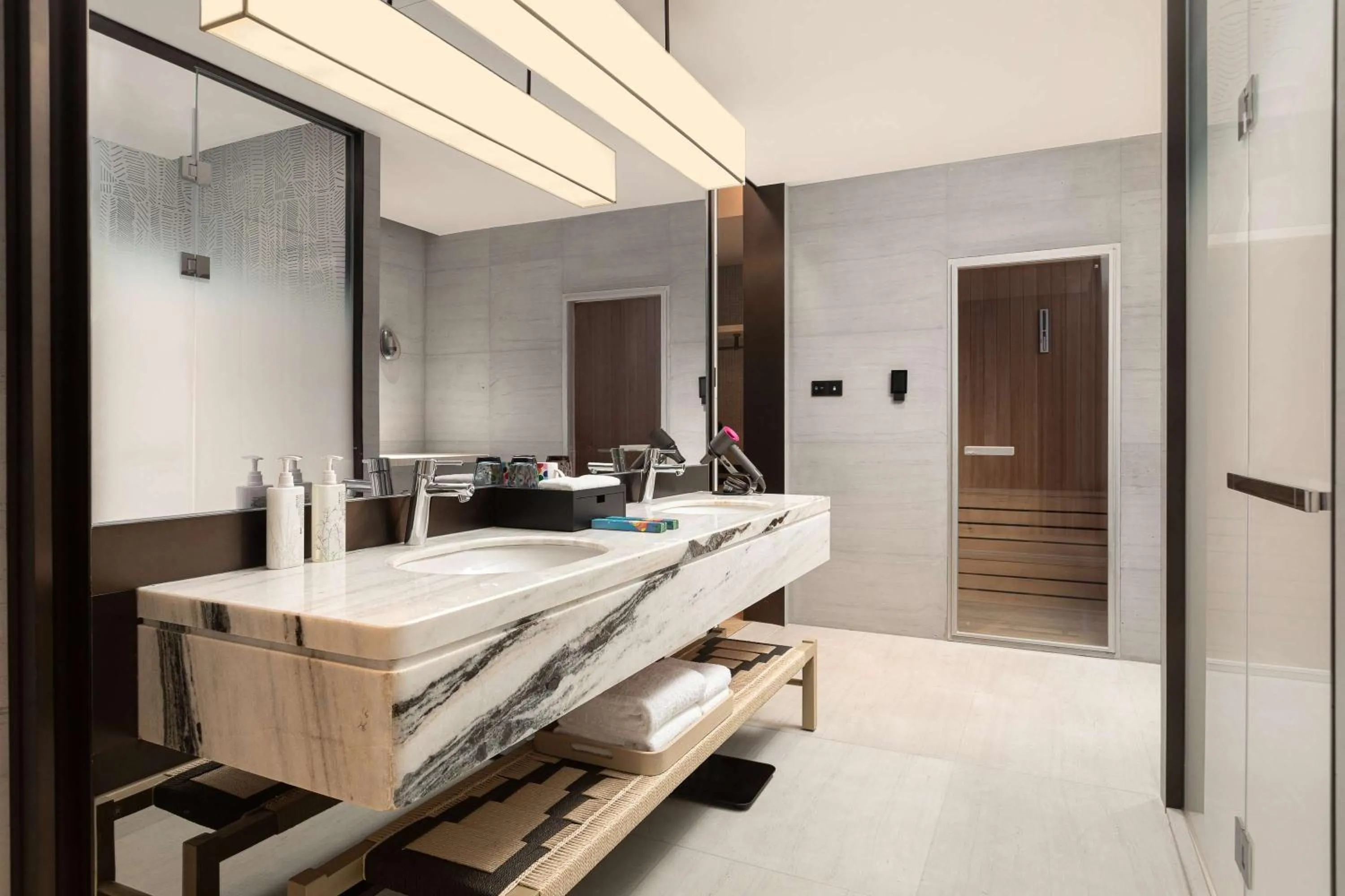 Bathroom in HUALUXE Sanya Yalong Bay Resort