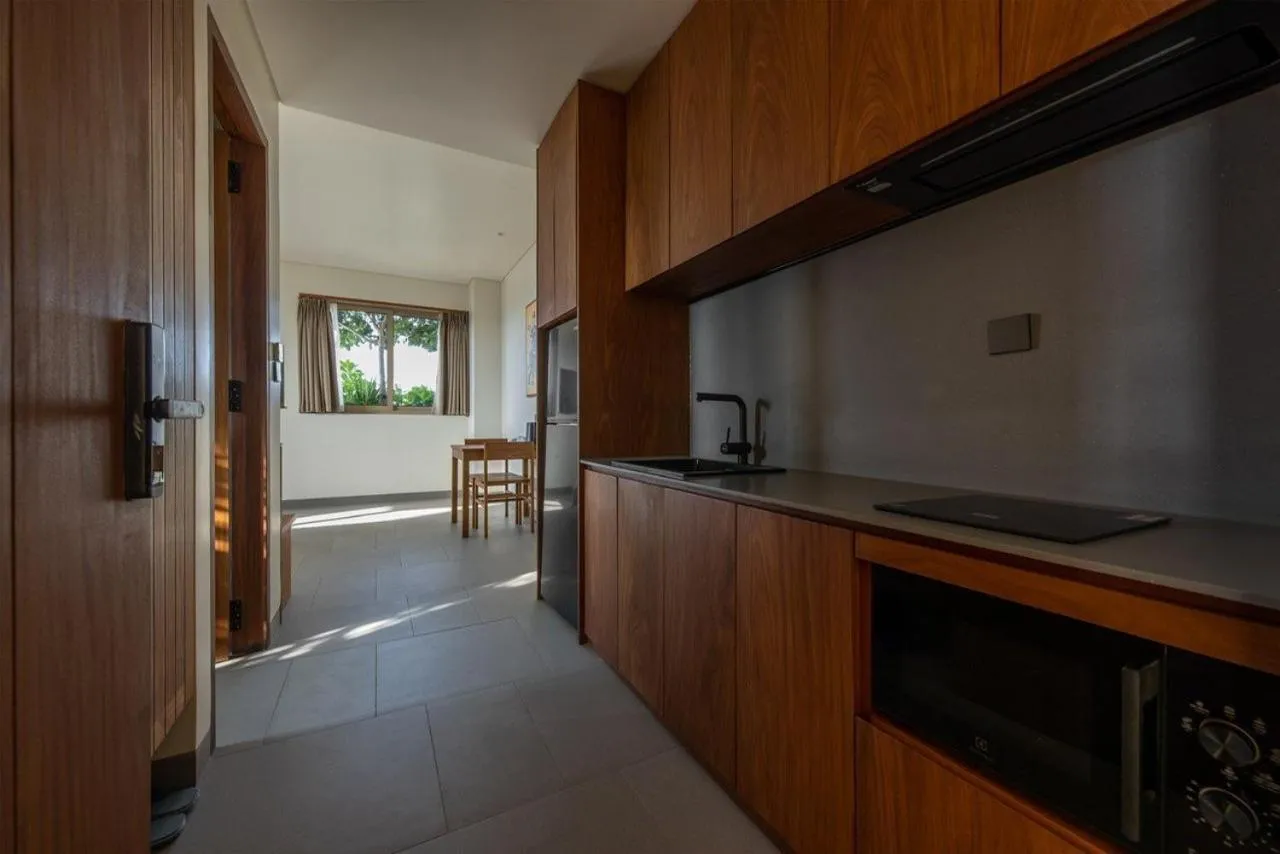 Kitchen or kitchenette in Cát Vàng Hotel & Apartment