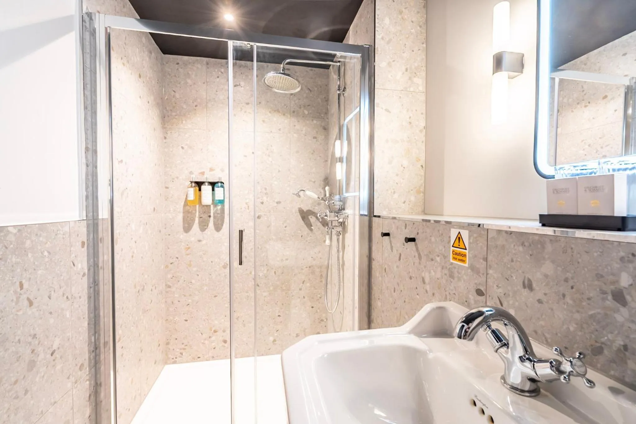 Shower in Crescent Place by Mansley