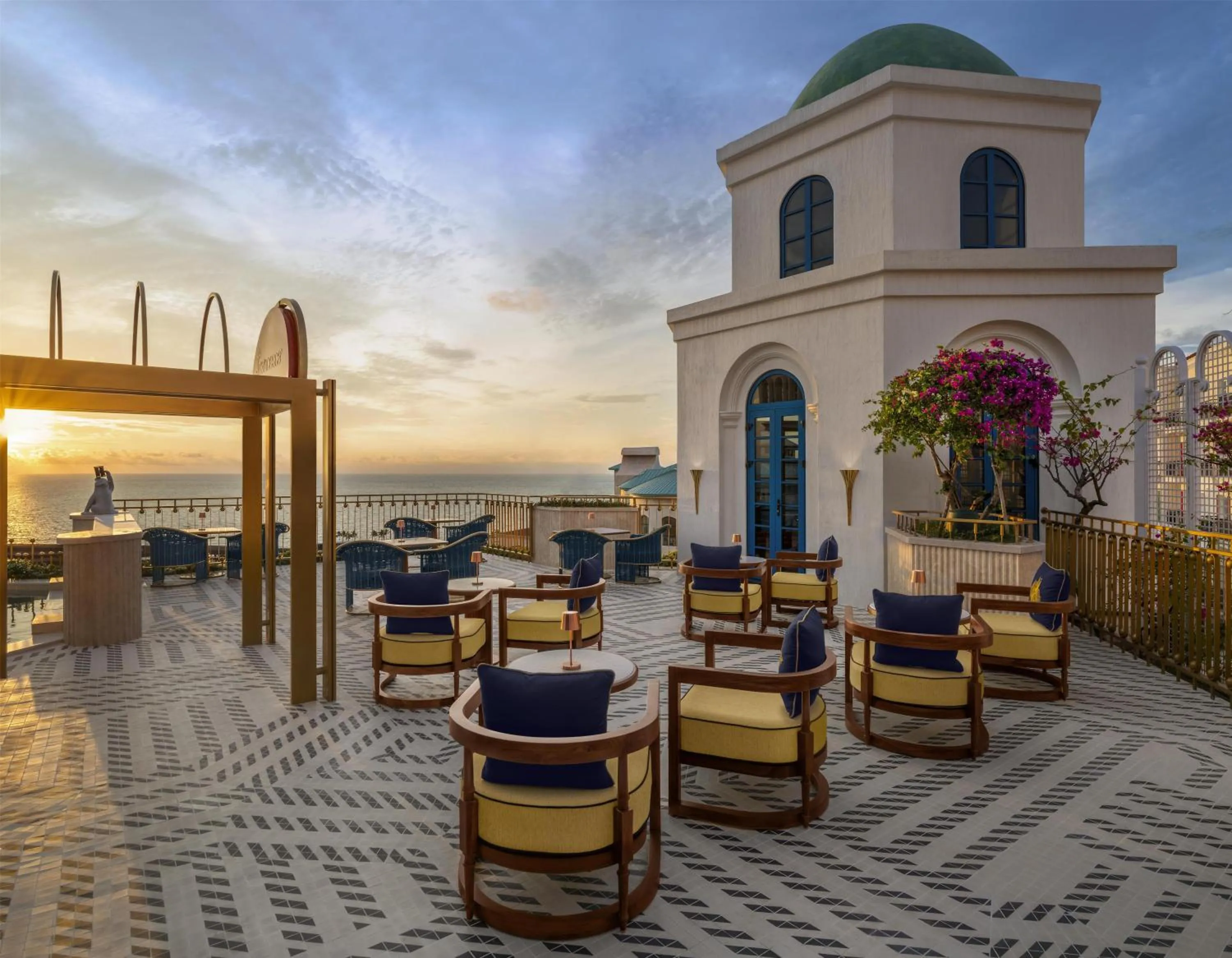 Restaurant/places to eat in La Festa Phu Quoc, Curio Collection By Hilton