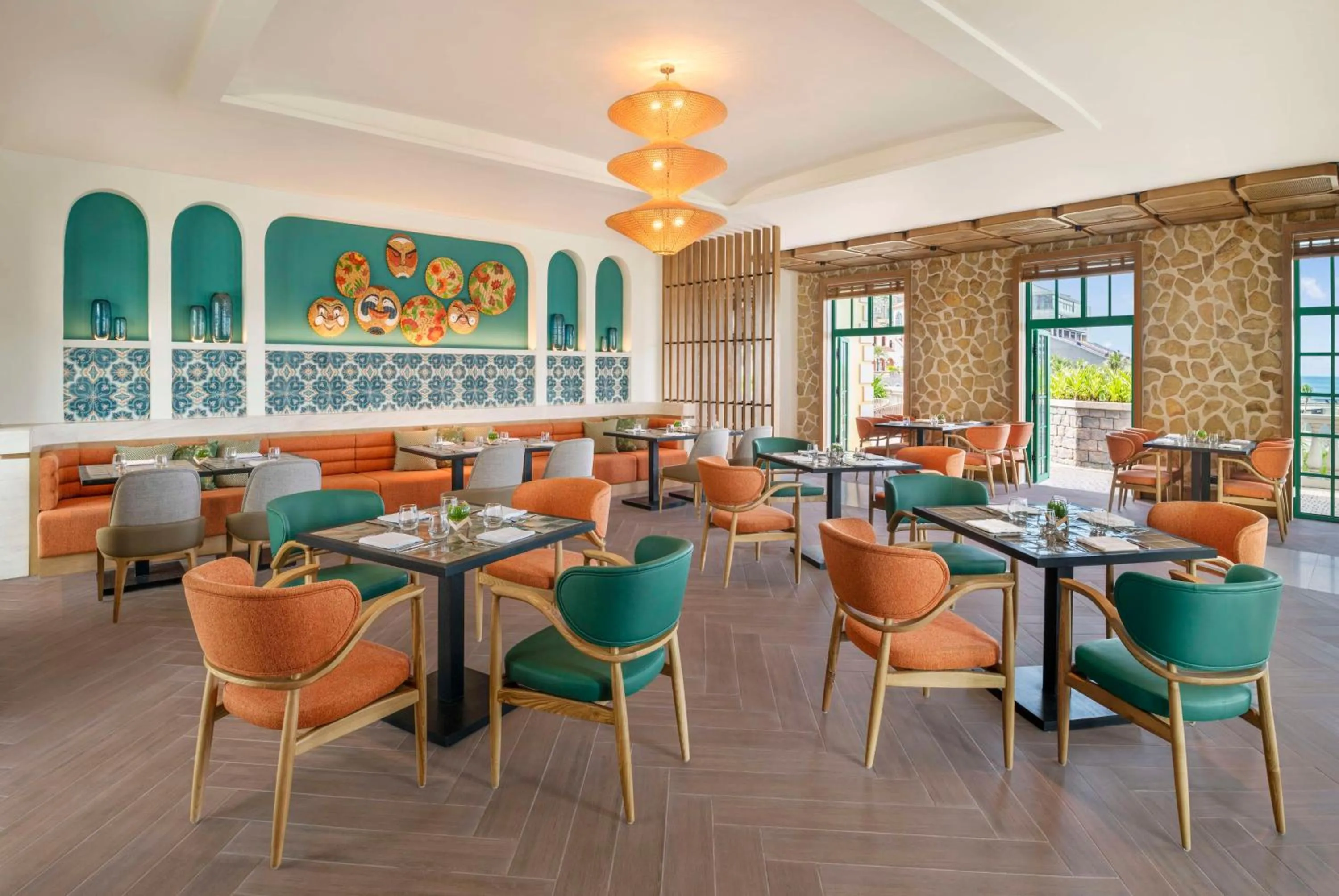 Restaurant/places to eat in La Festa Phu Quoc, Curio Collection By Hilton