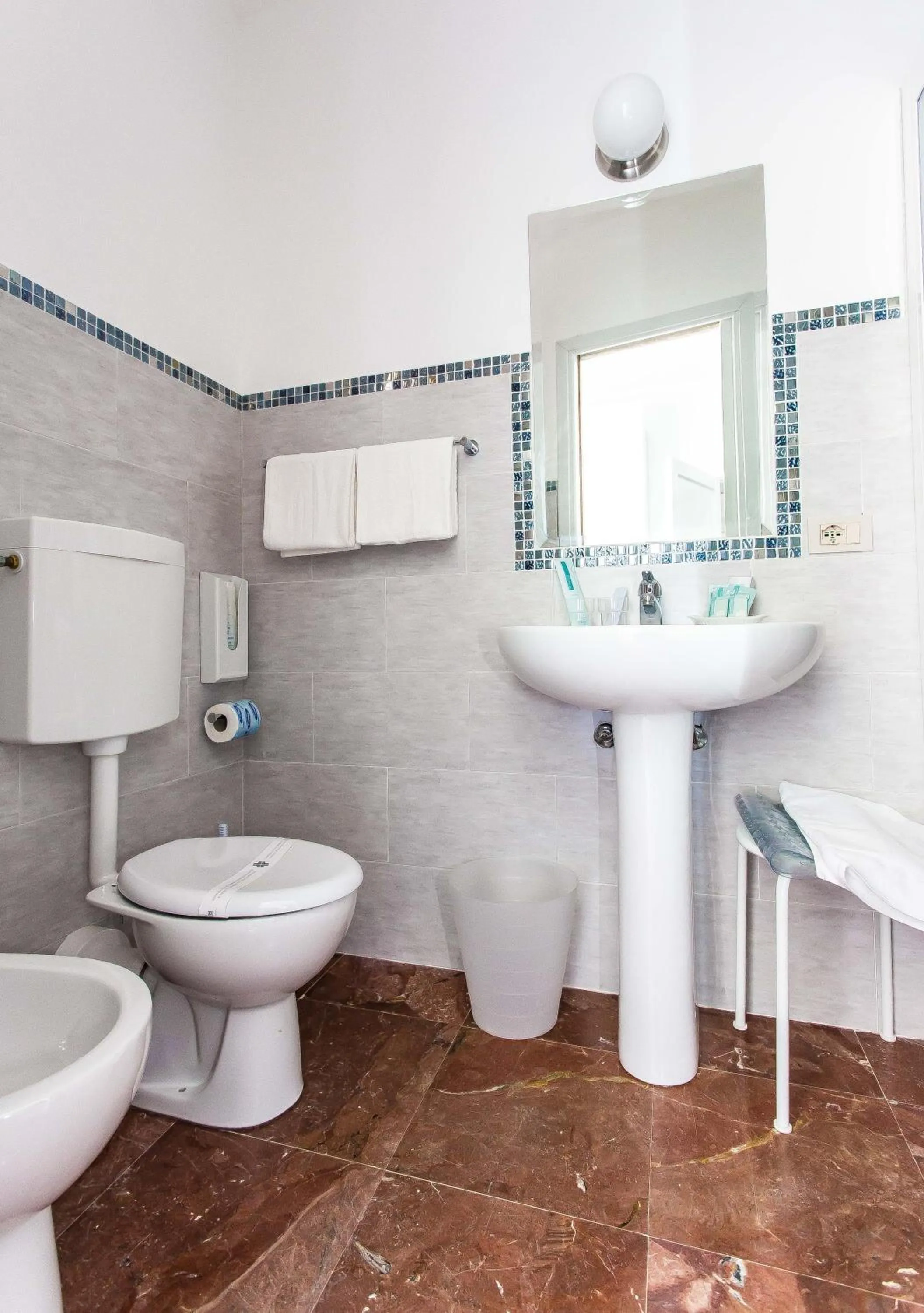 Toilet in Miss Sicily B&B