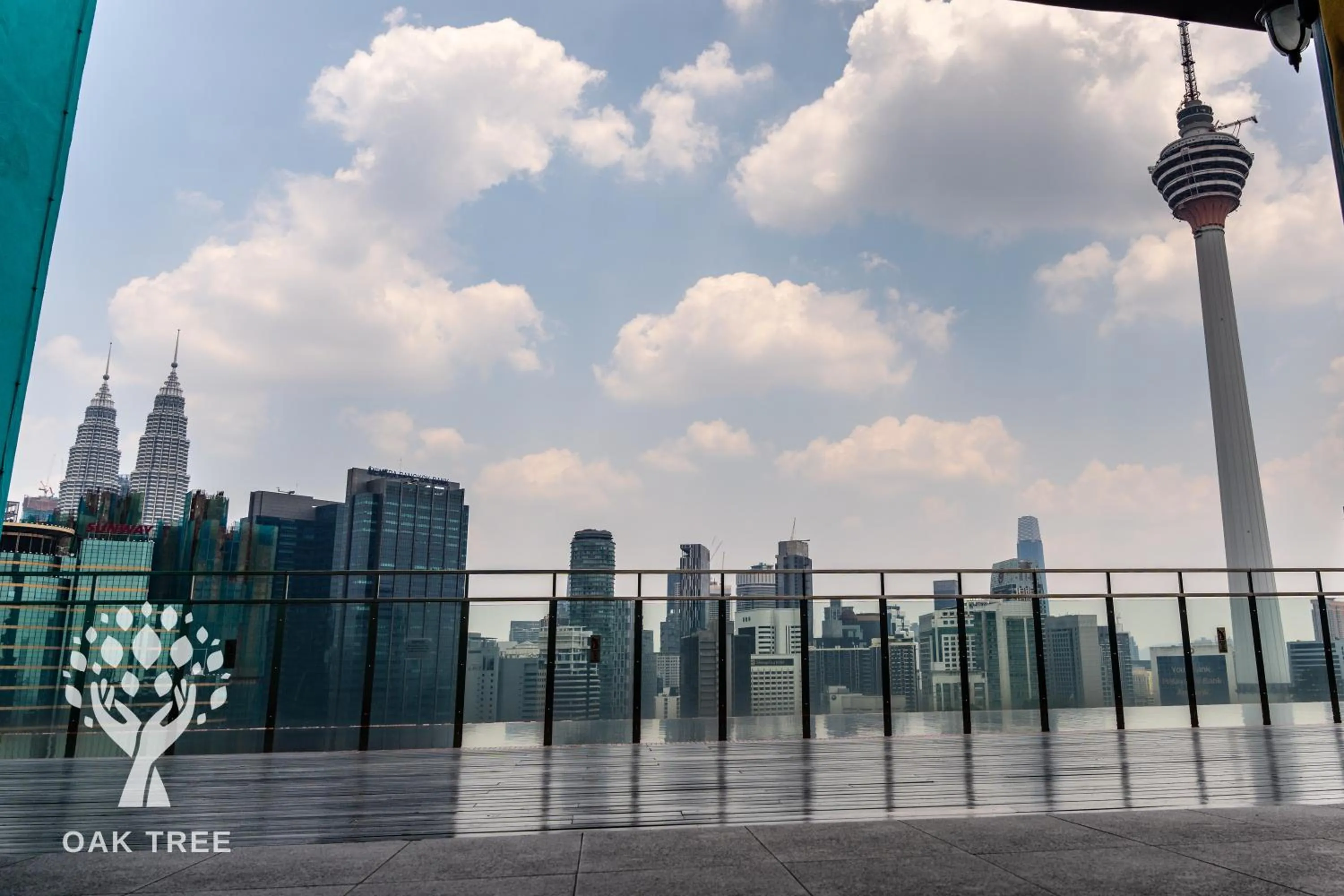 Red M101 by Oak Tree