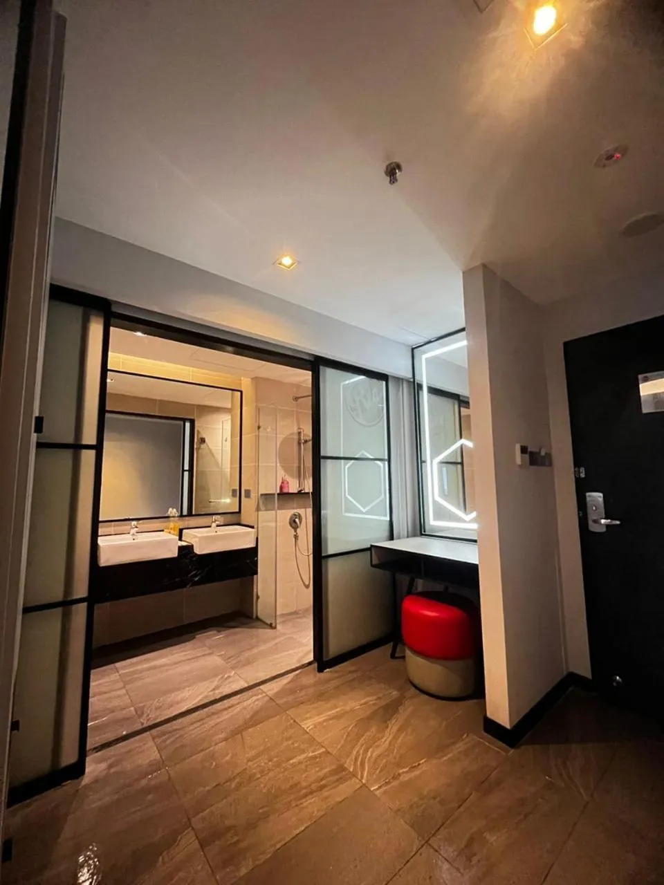 Bed in Red M101 by Oak Tree