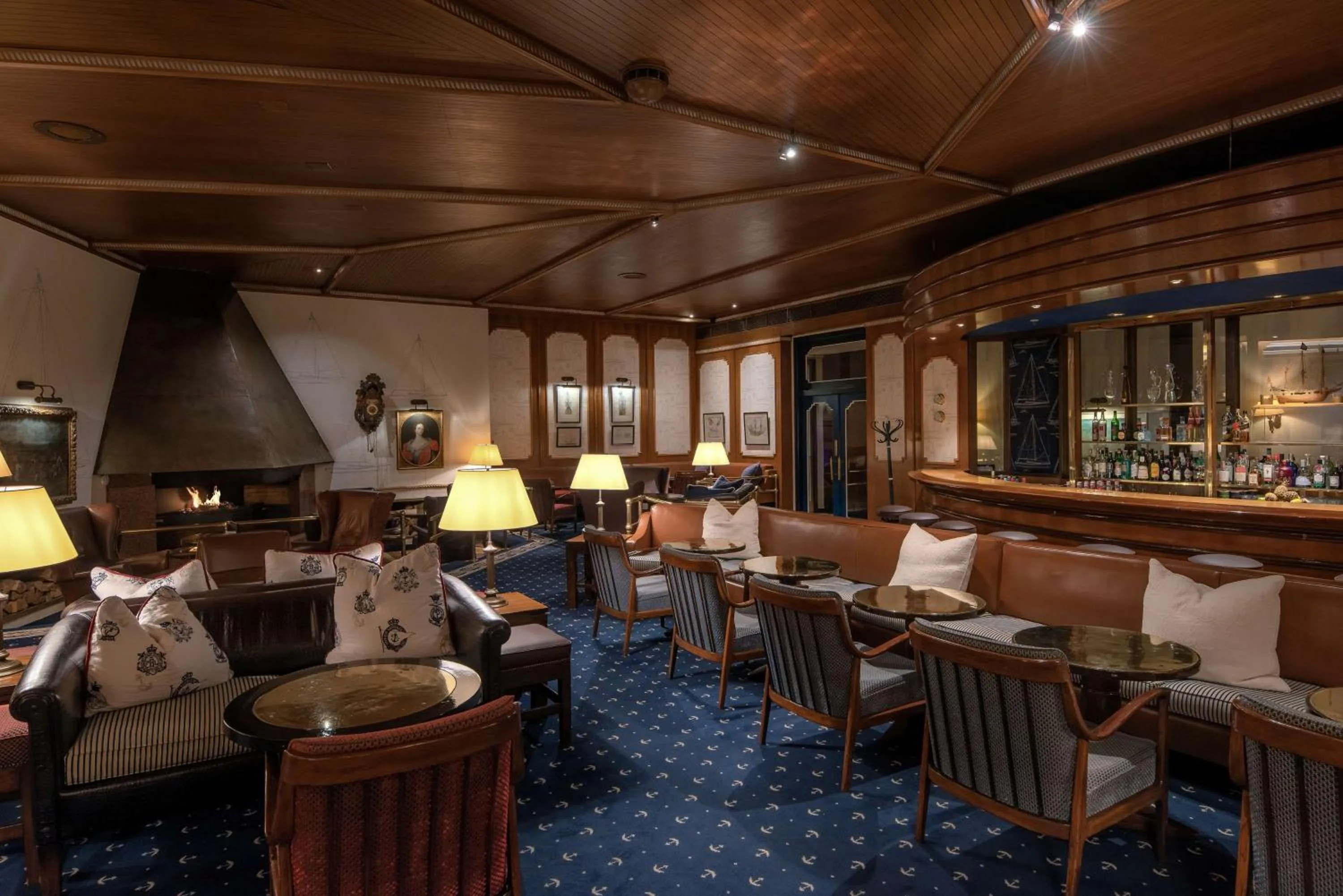 Lounge or bar in Hilton Amsterdam