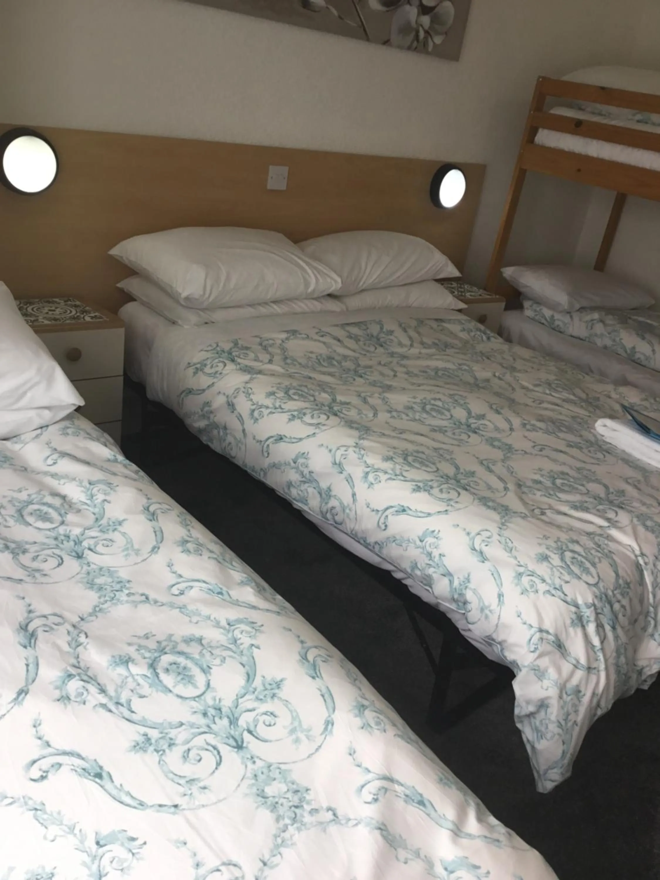 Bed in The Danescourt