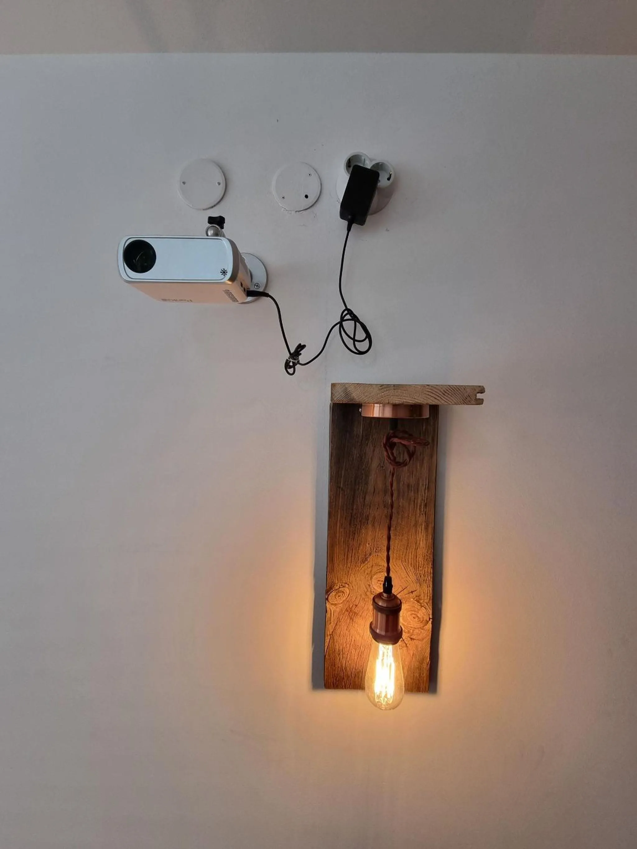 TV and multimedia in Mountain Paradise 2 - Quiet Cosy Studio - Balcony, Wifi
