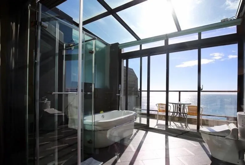 Bathroom in Jing Guan Hotel