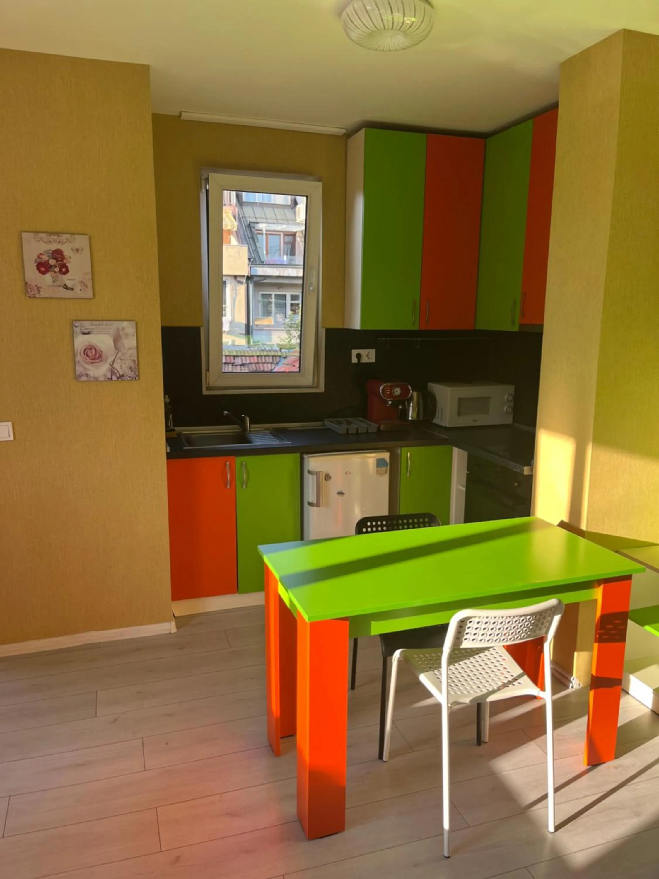 Kitchen or kitchenette in APARTHOTEL VICTORY SOFIA