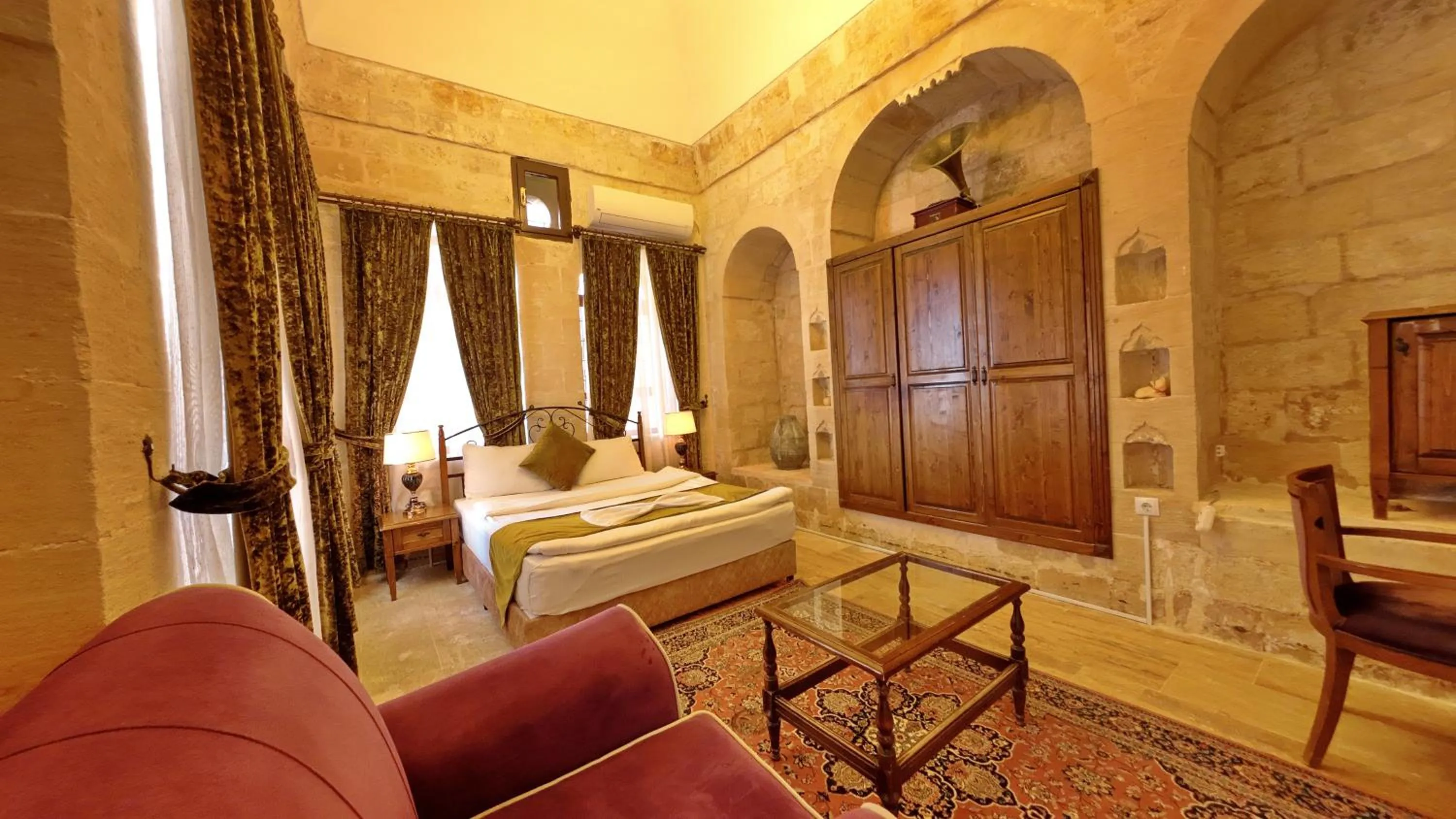 Bed in ULUBEY KONAĞI