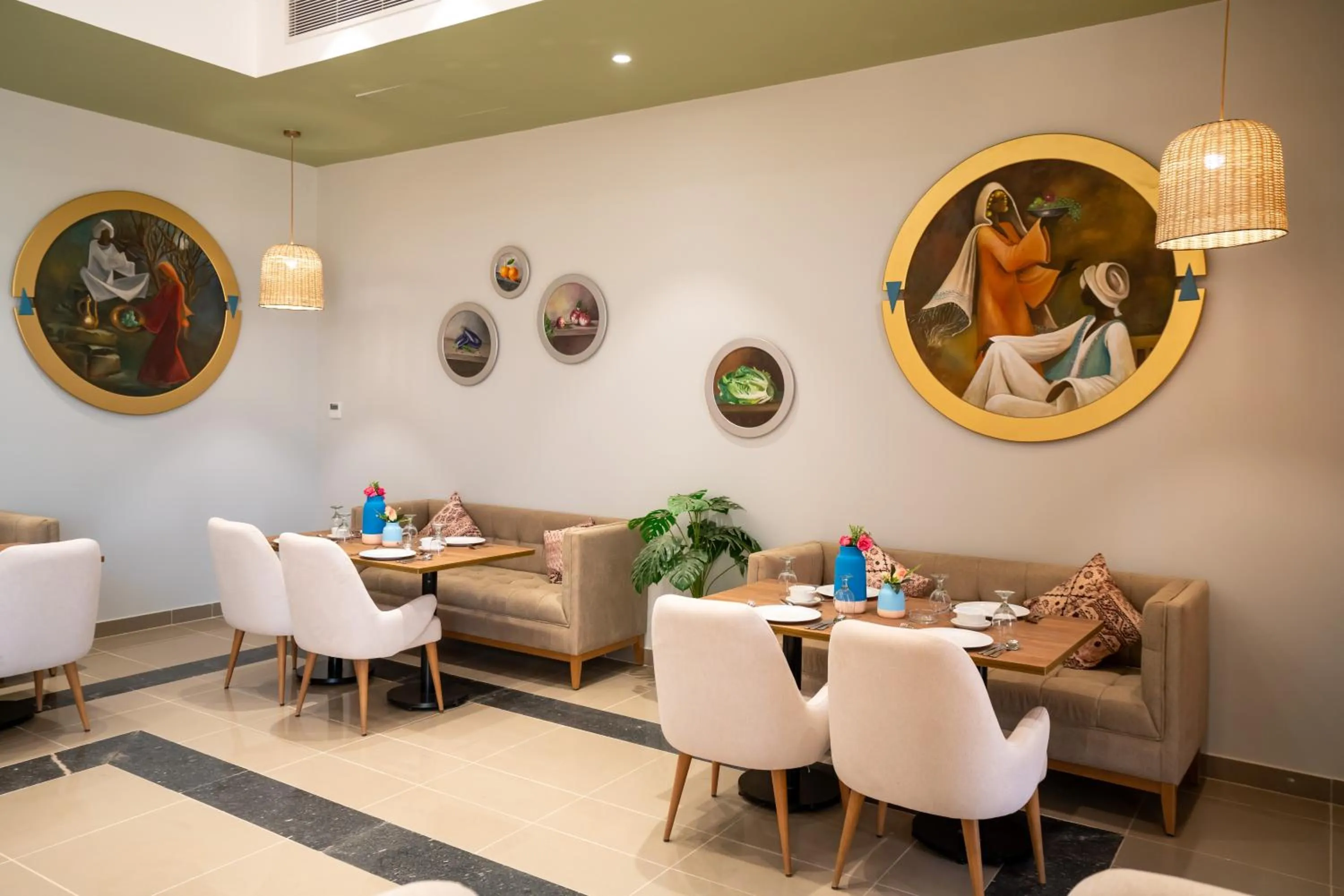 Restaurant/places to eat in Azal Lagoons Resort Abu Simbel