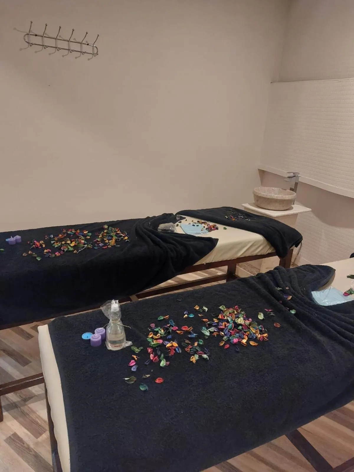 Massage in Azal Lagoons Resort Abu Simbel