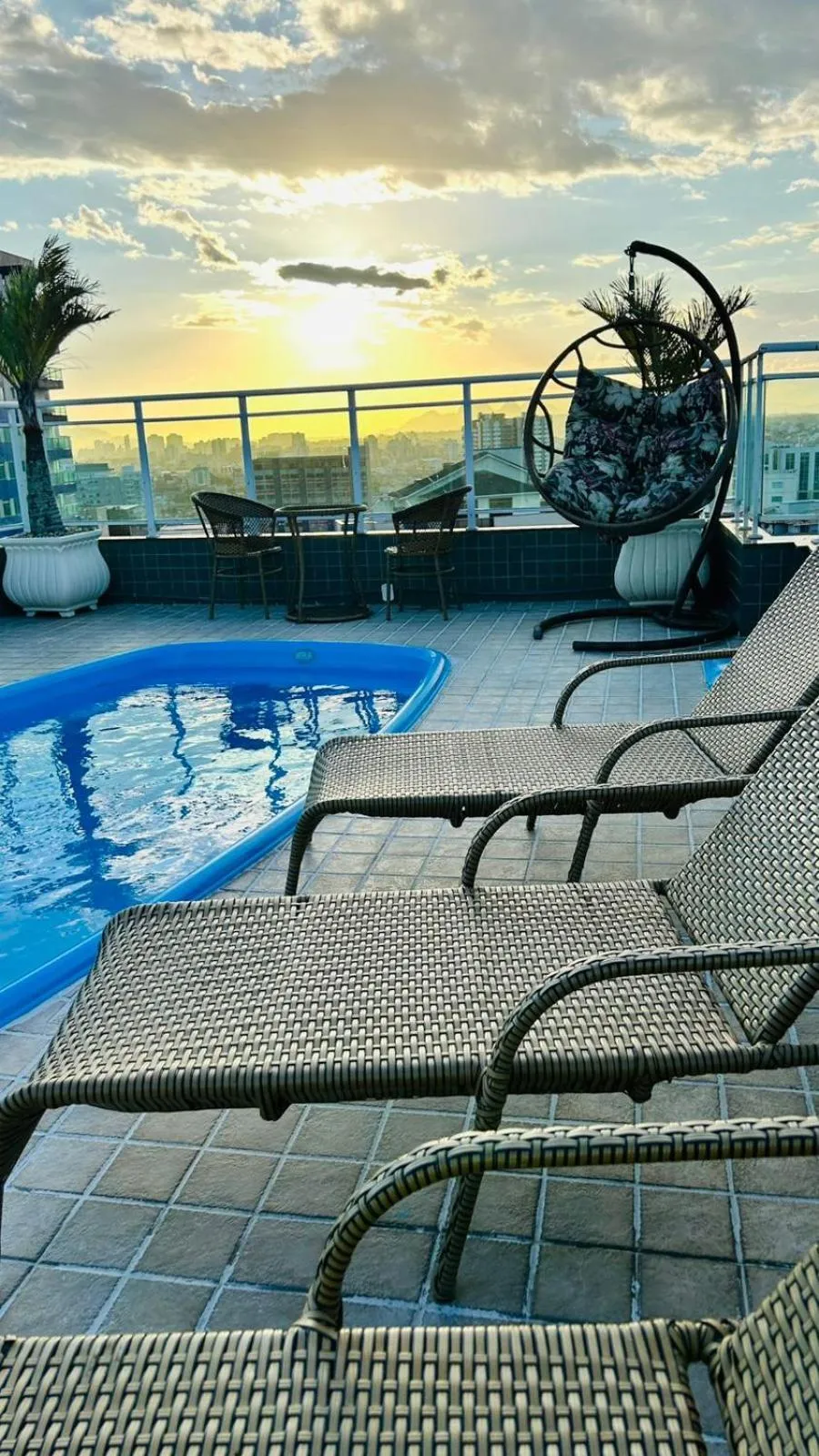 Swimming pool in Hotel Atlantico Macaé By Inn House