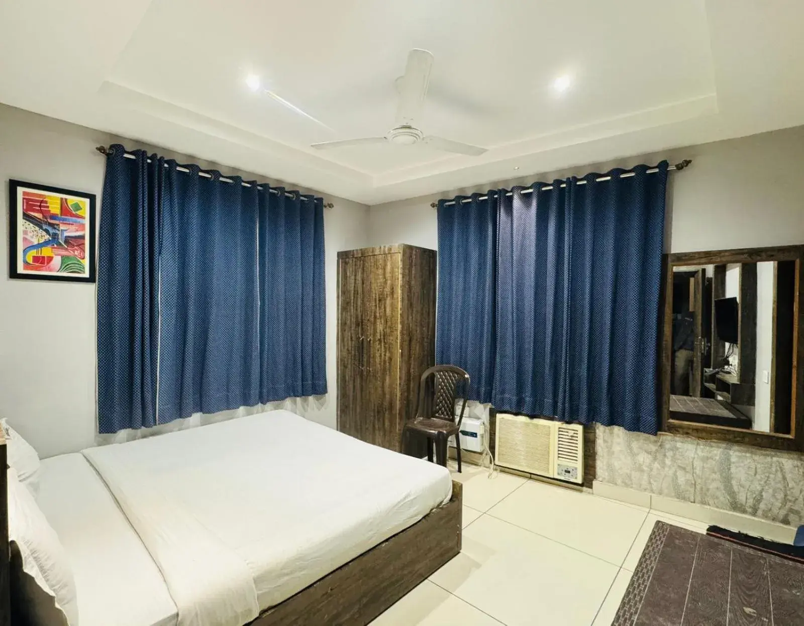 Bedroom, Bed in Hotel Pearl inn Bedroom, Bed in Hotel Pearl inn