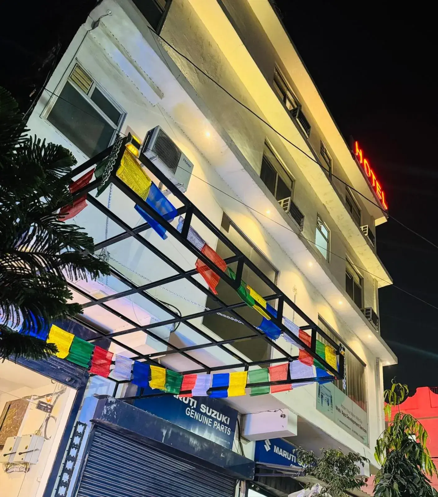 Property building in Hotel Pearl inn Property building in Hotel Pearl inn