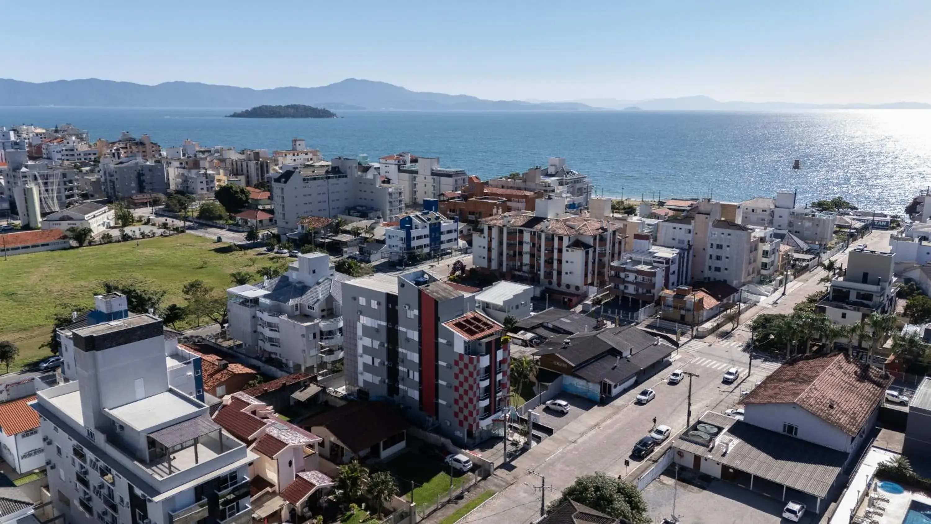 Property building in HANNA Praia Hotel - Florianópolis Property building in HANNA Praia Hotel - Florianópolis