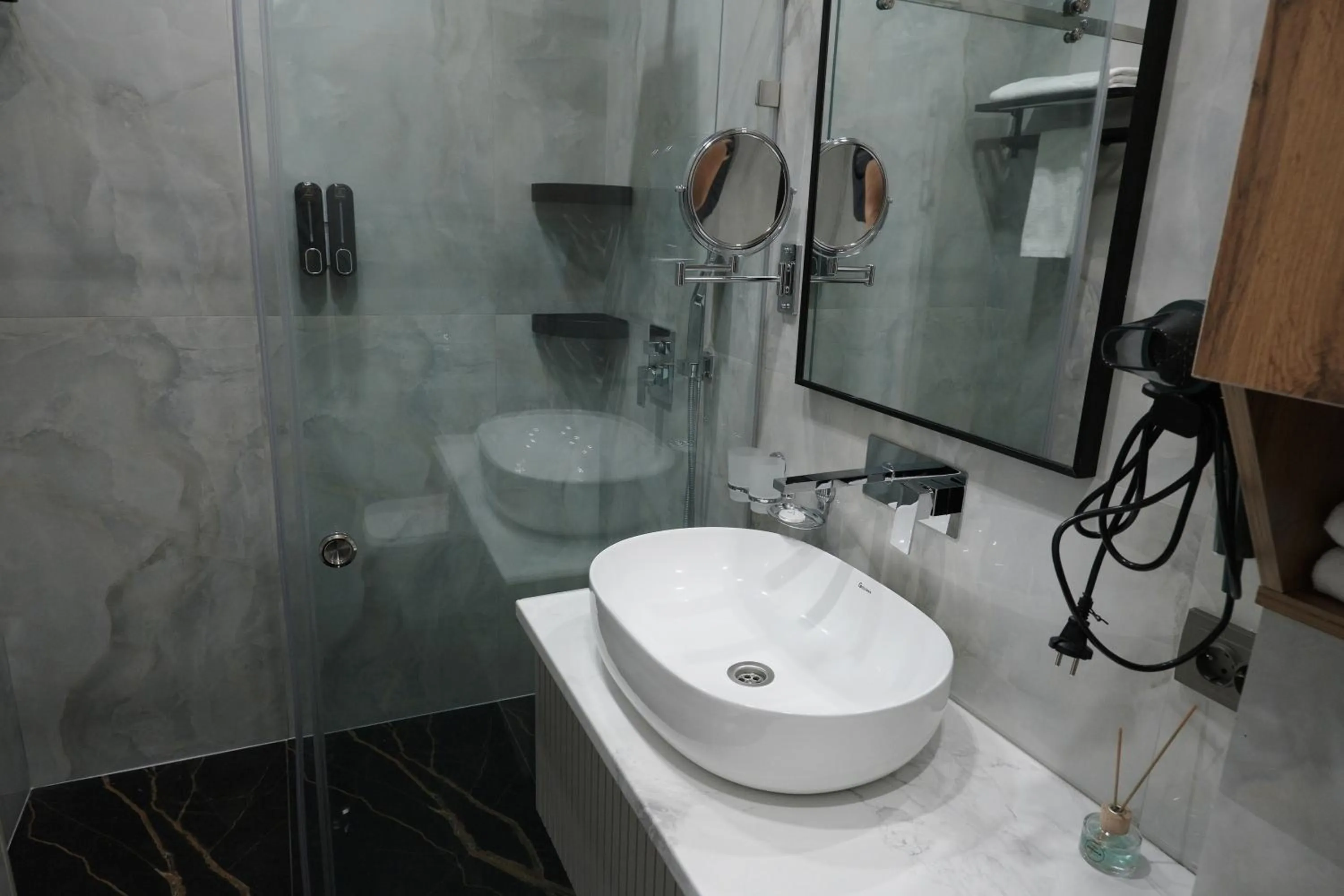 Bathroom in Qaragat