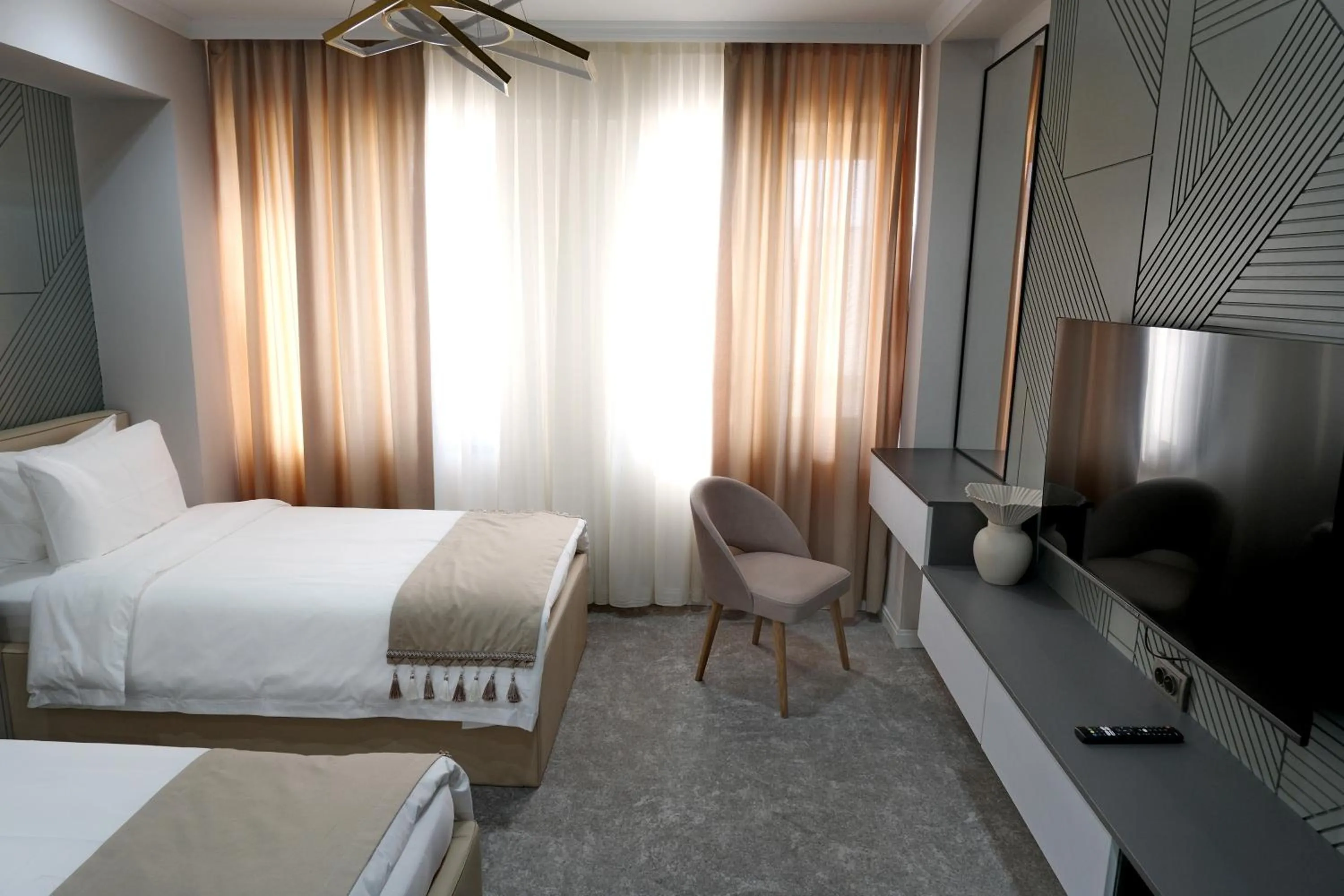 Photo of the whole room, Bed in Qaragat