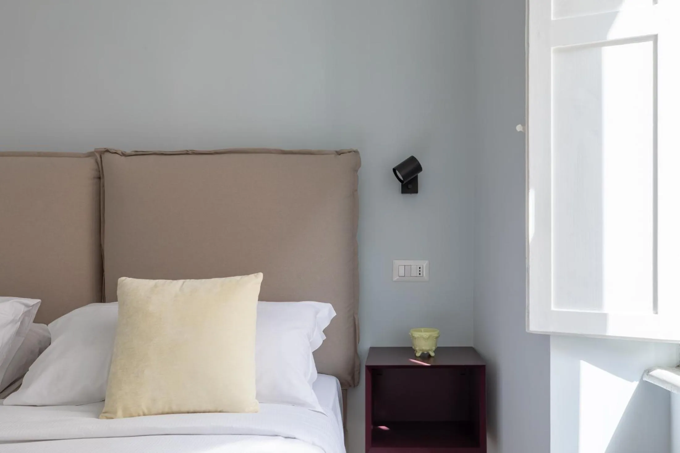 Photo of the whole room, Bed in iFlat Trevi Charming
