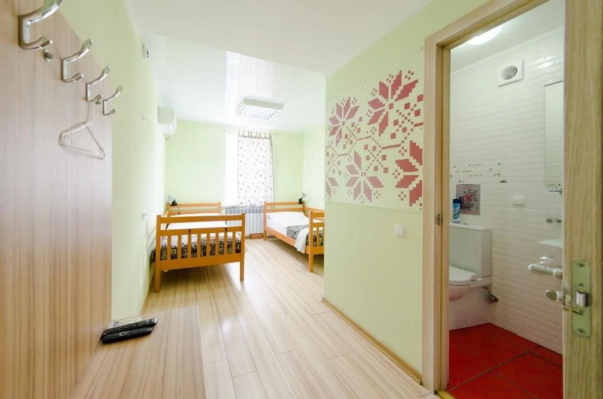 Photo of the whole room, Bed in Guest house "Golden Gate 911 "