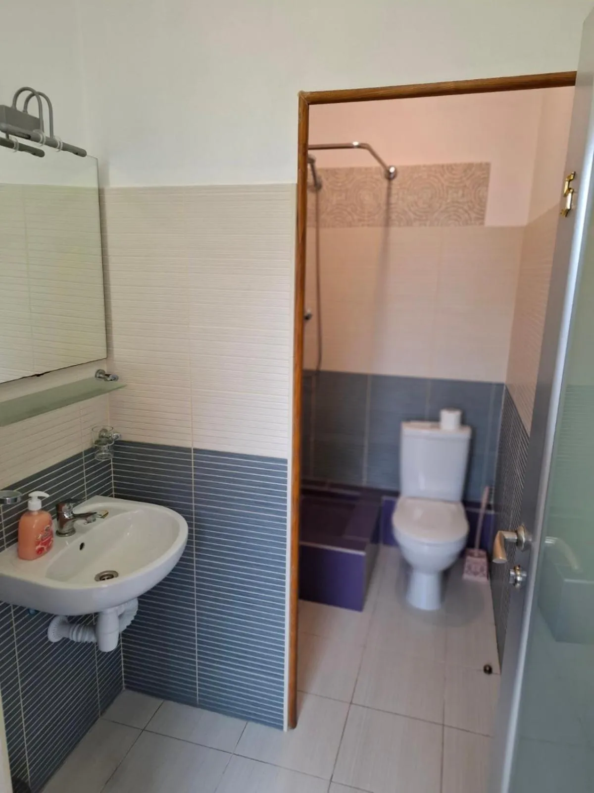 Bathroom in Guest house "Golden Gate 911 "
