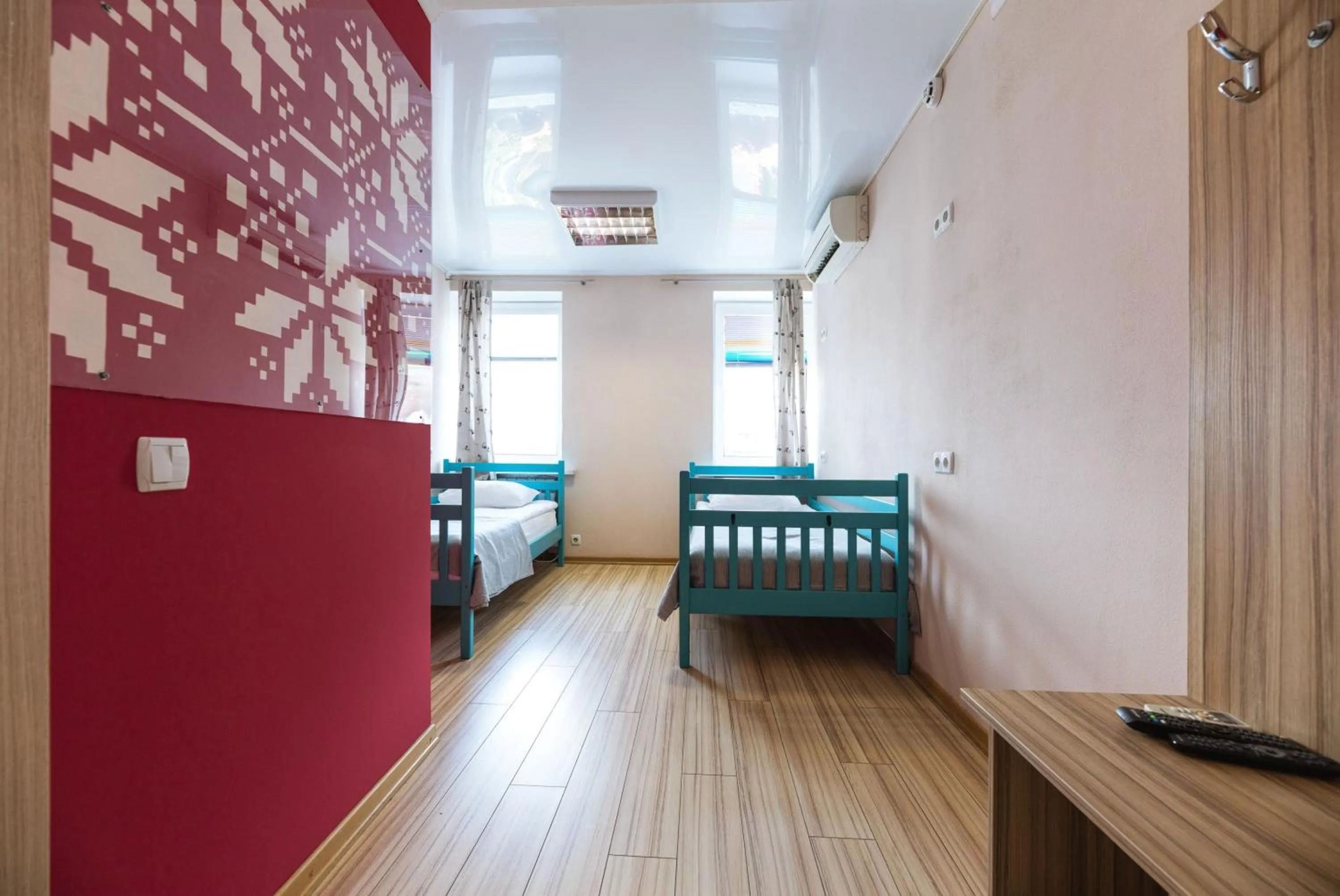 air conditioner, Bed in Guest house "Golden Gate 911 "