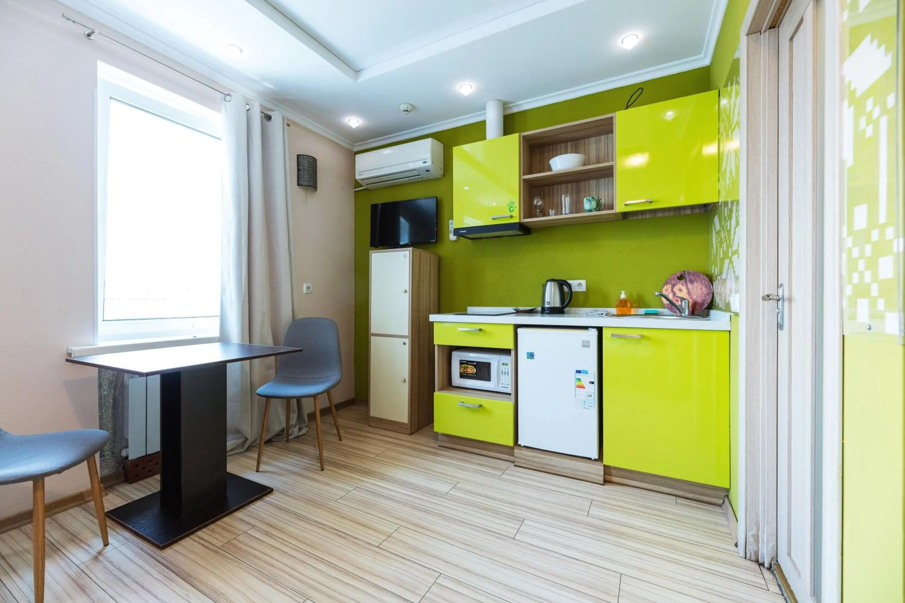 Coffee/tea facilities in Guest house "Golden Gate 911 "