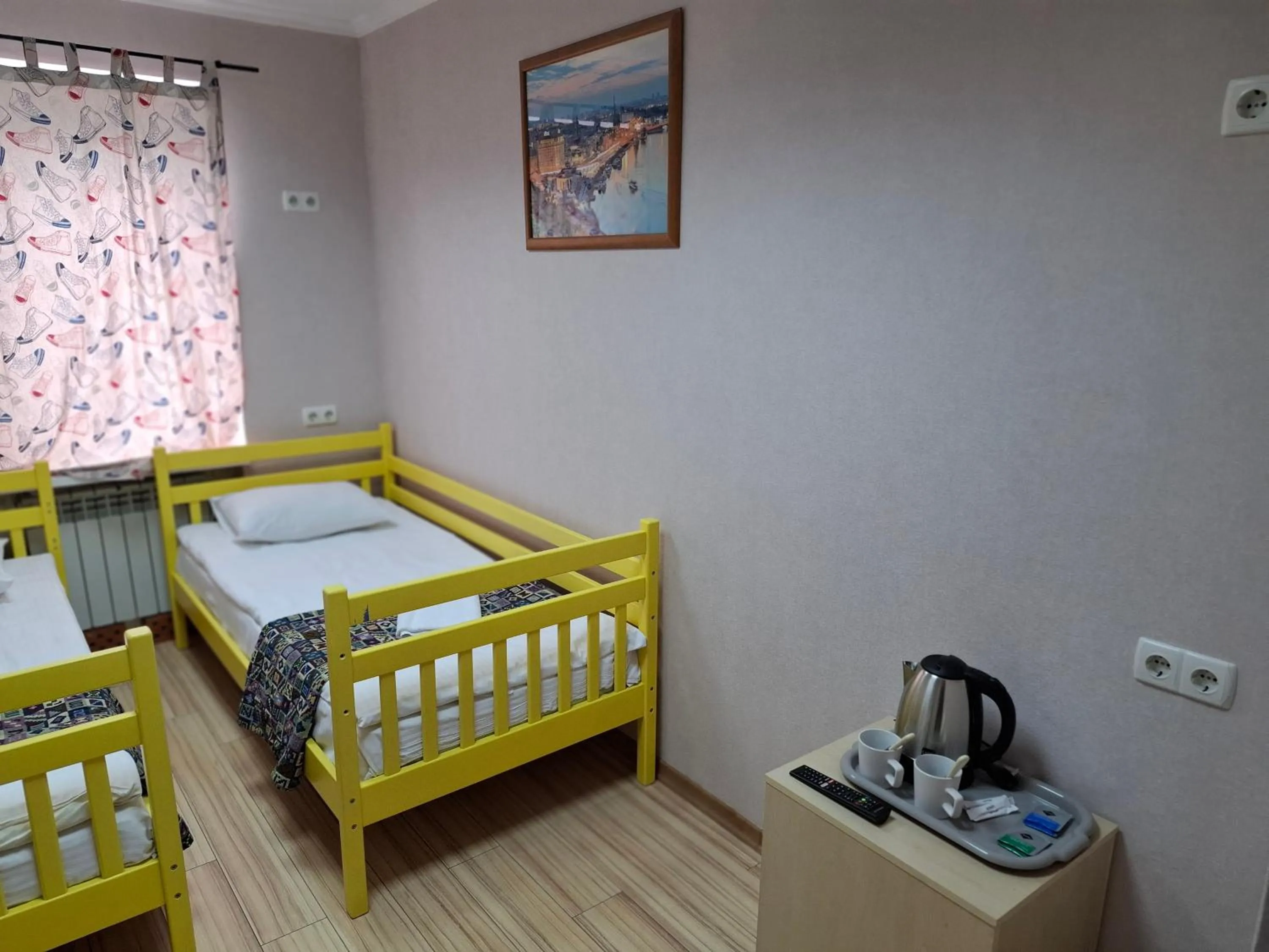 Photo of the whole room, Bed in Guest house "Golden Gate 911 "