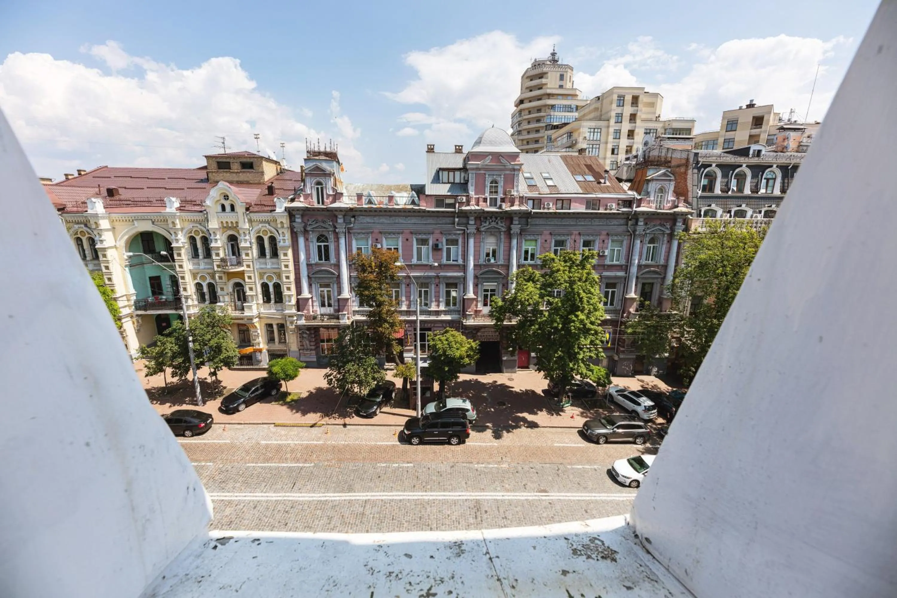 Street view in Guest house "Golden Gate 911 "