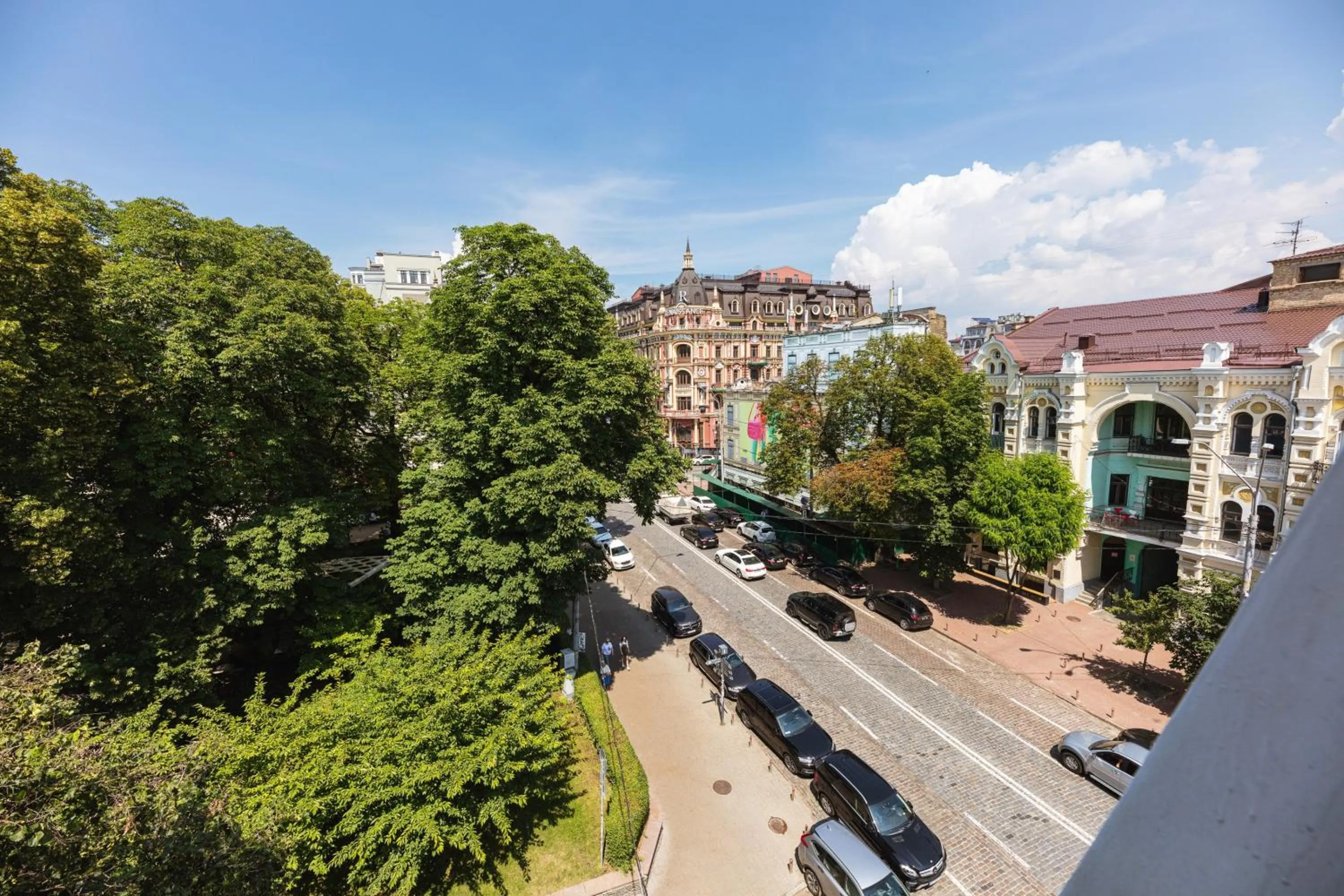 Street view in Guest house "Golden Gate 911 "