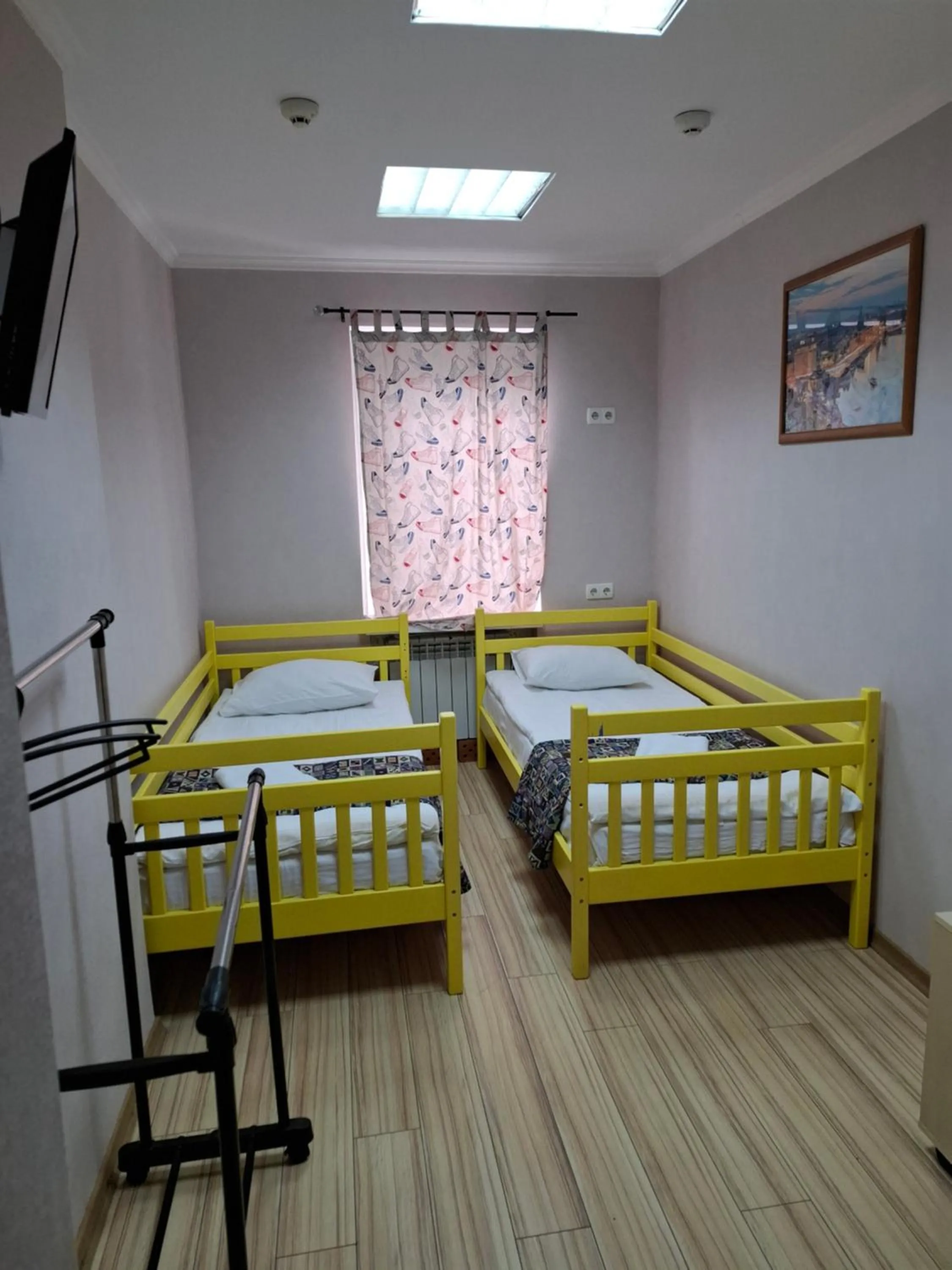 Photo of the whole room, Bed in Guest house "Golden Gate 911 "