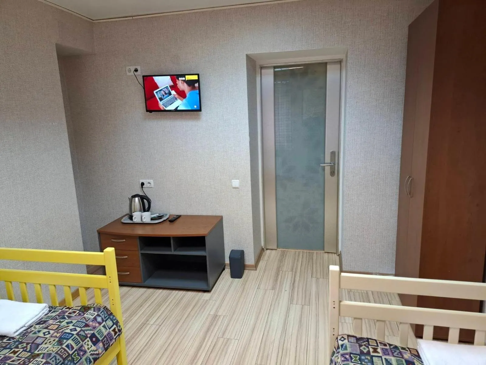 TV and multimedia, Bed in Guest house "Golden Gate 911 "