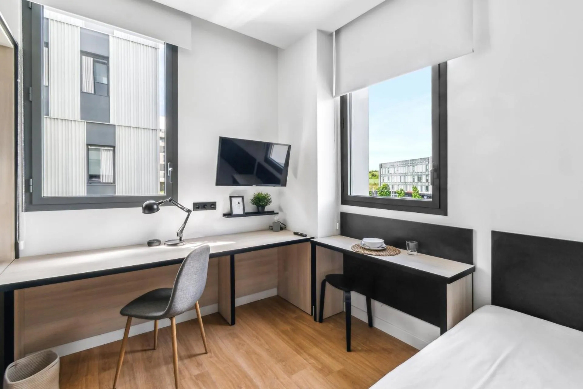 TV and multimedia, Bed in Home and CoLiving Pamplona