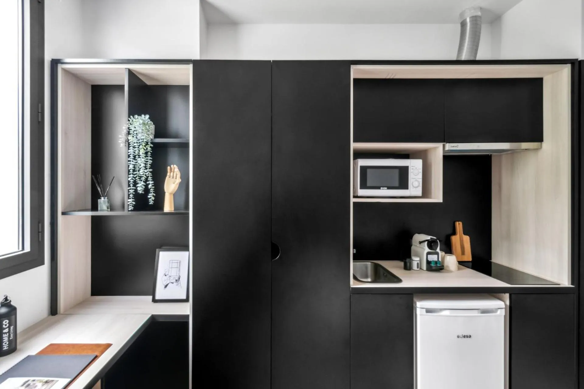 Coffee/tea facilities in Home and CoLiving Pamplona