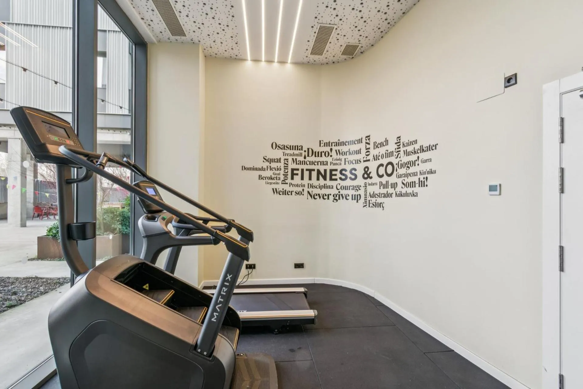 Fitness centre/facilities in Home and CoLiving Pamplona