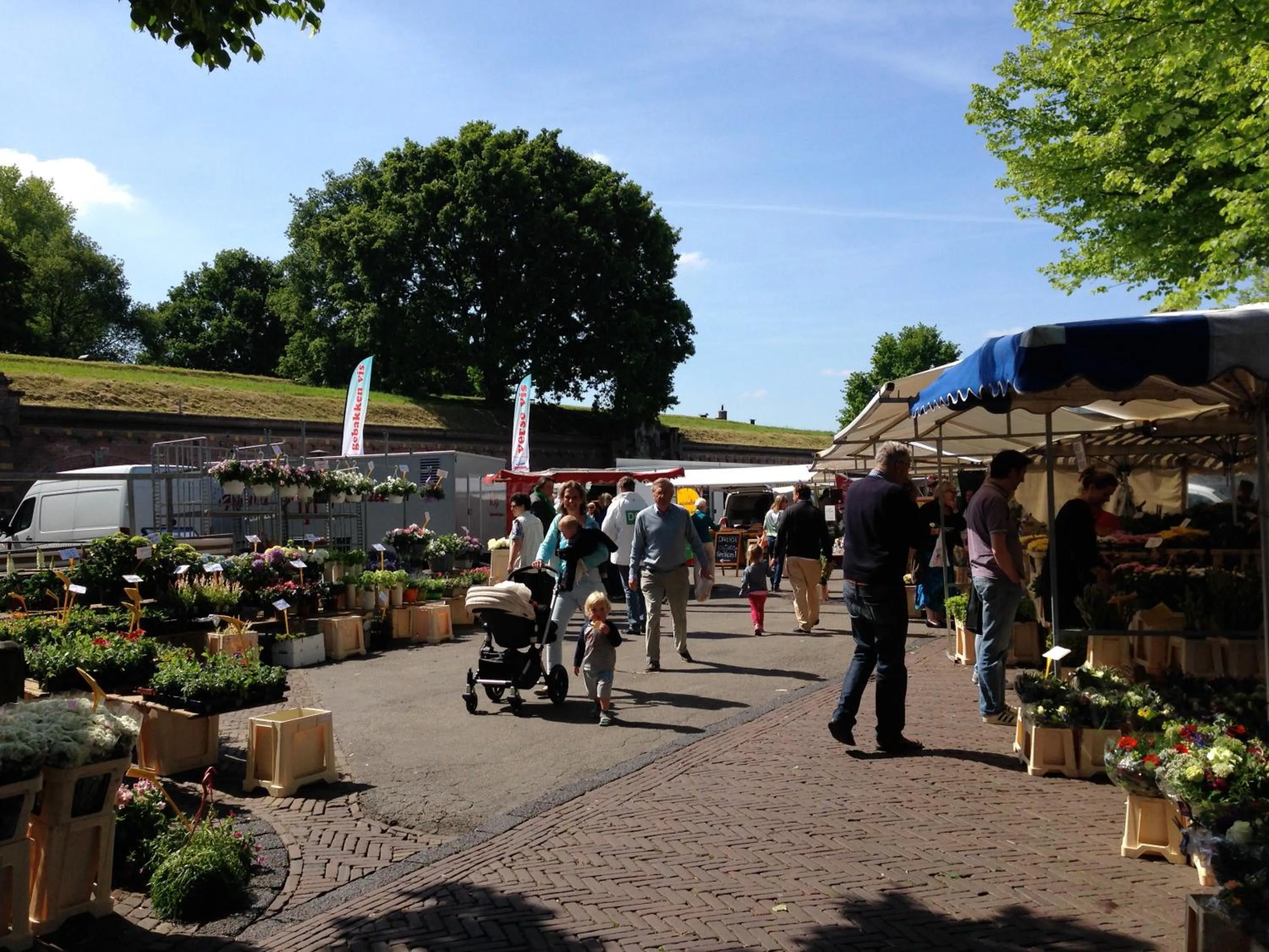 Nearby landmark in Room One-Twenty-One