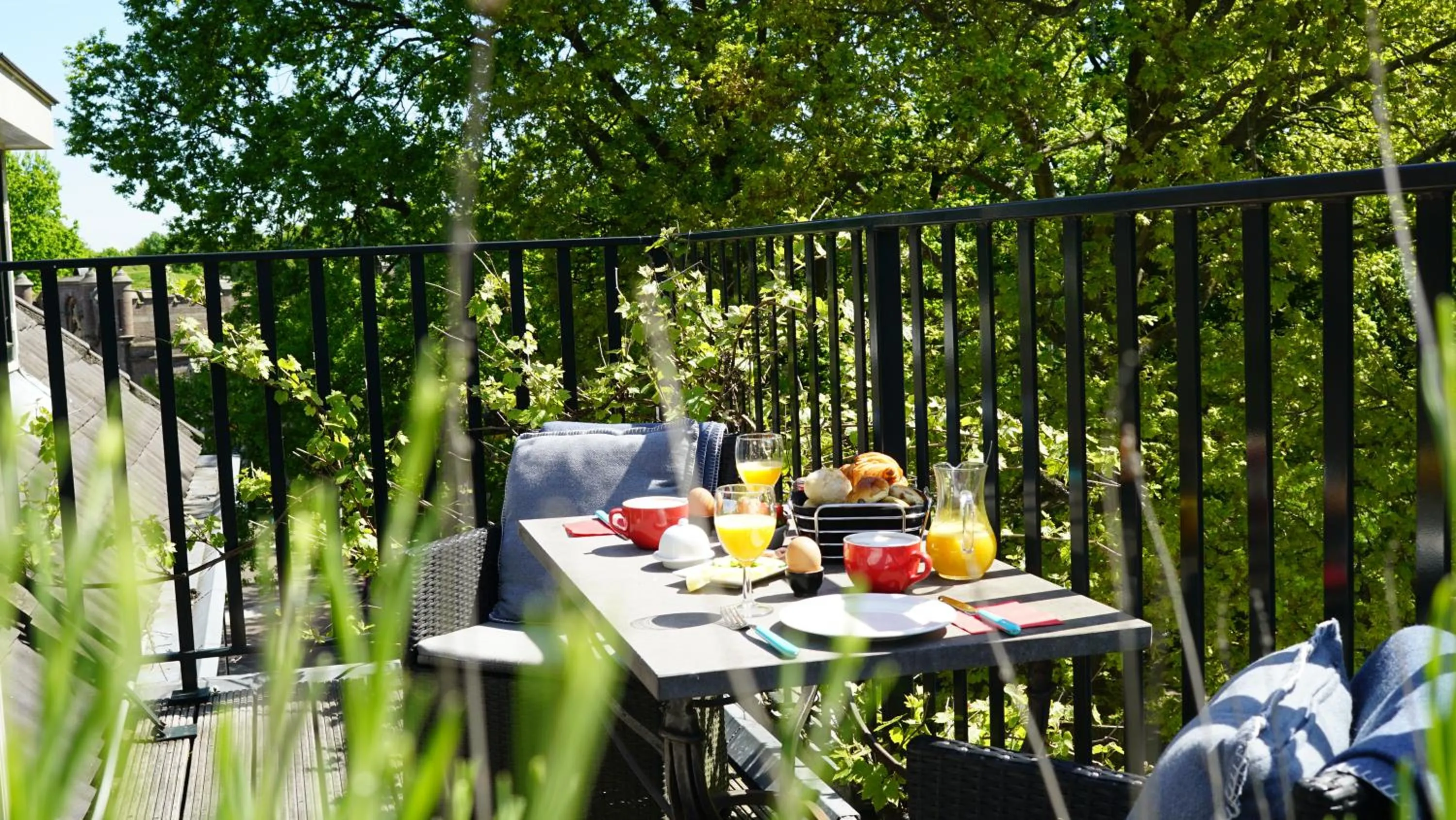 Food close-up in Room One-Twenty-One