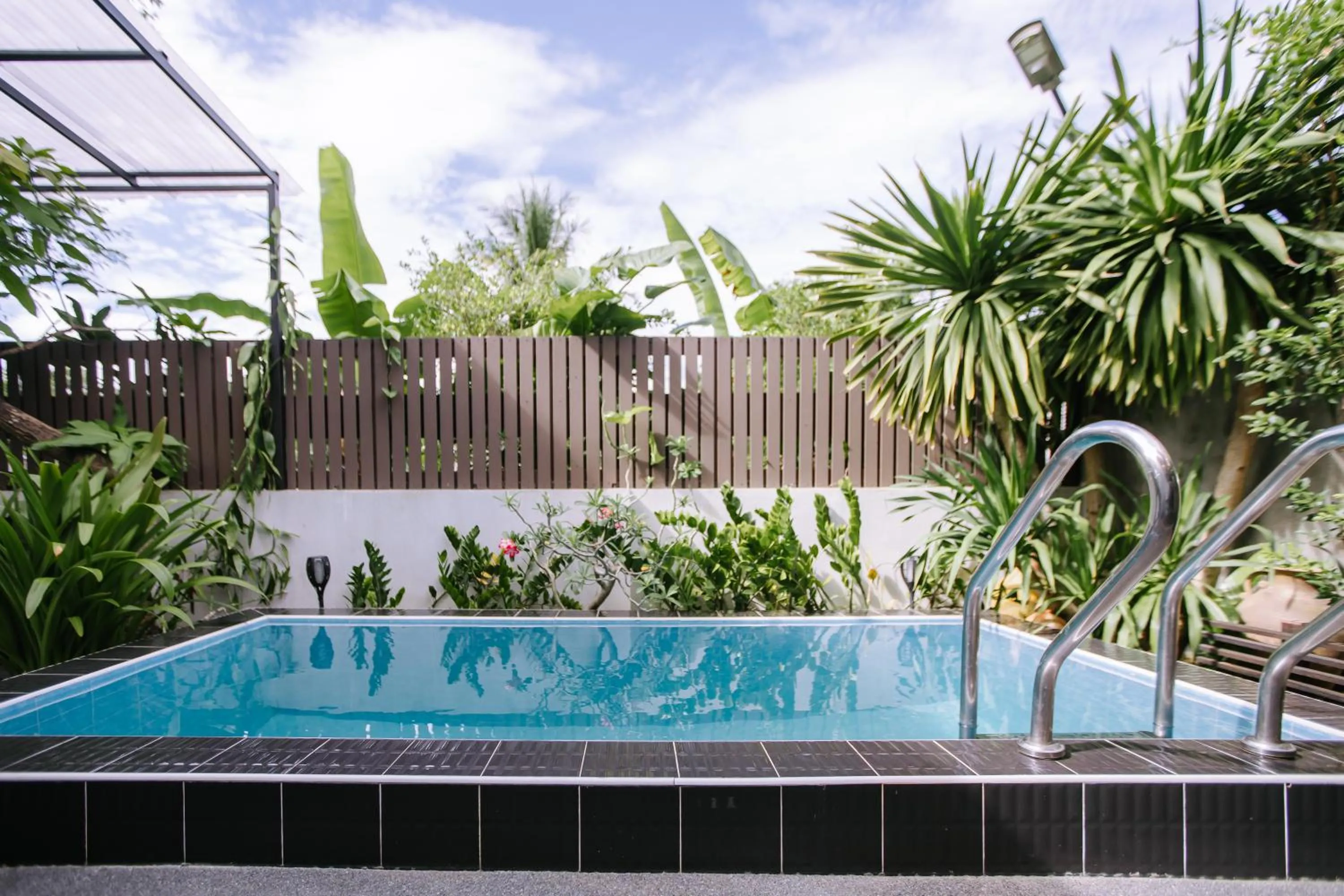 Private House - Pool - Best Location - Groups & Families ChiangMai